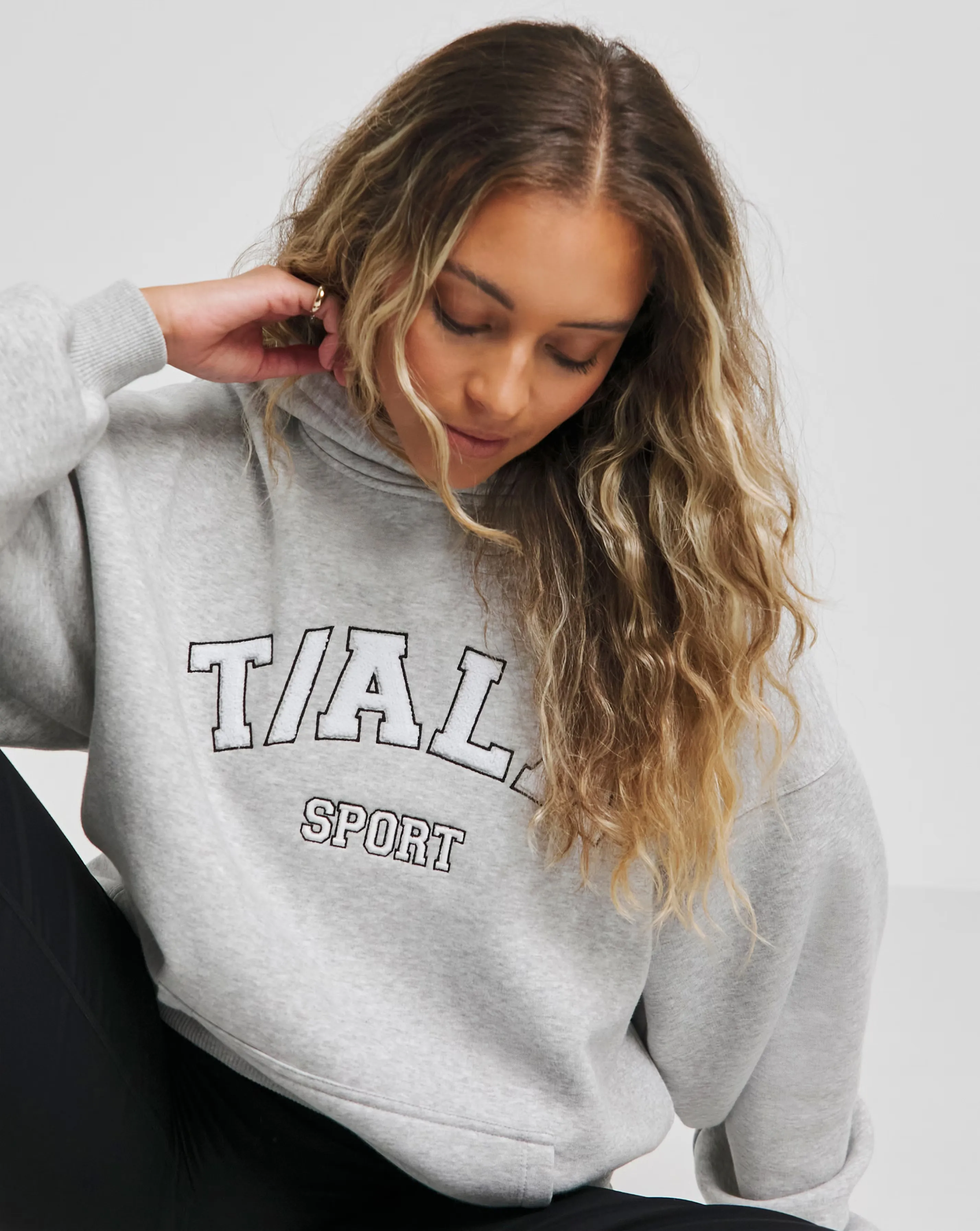 100024-tala-oversized-club-hoodie-1.webp