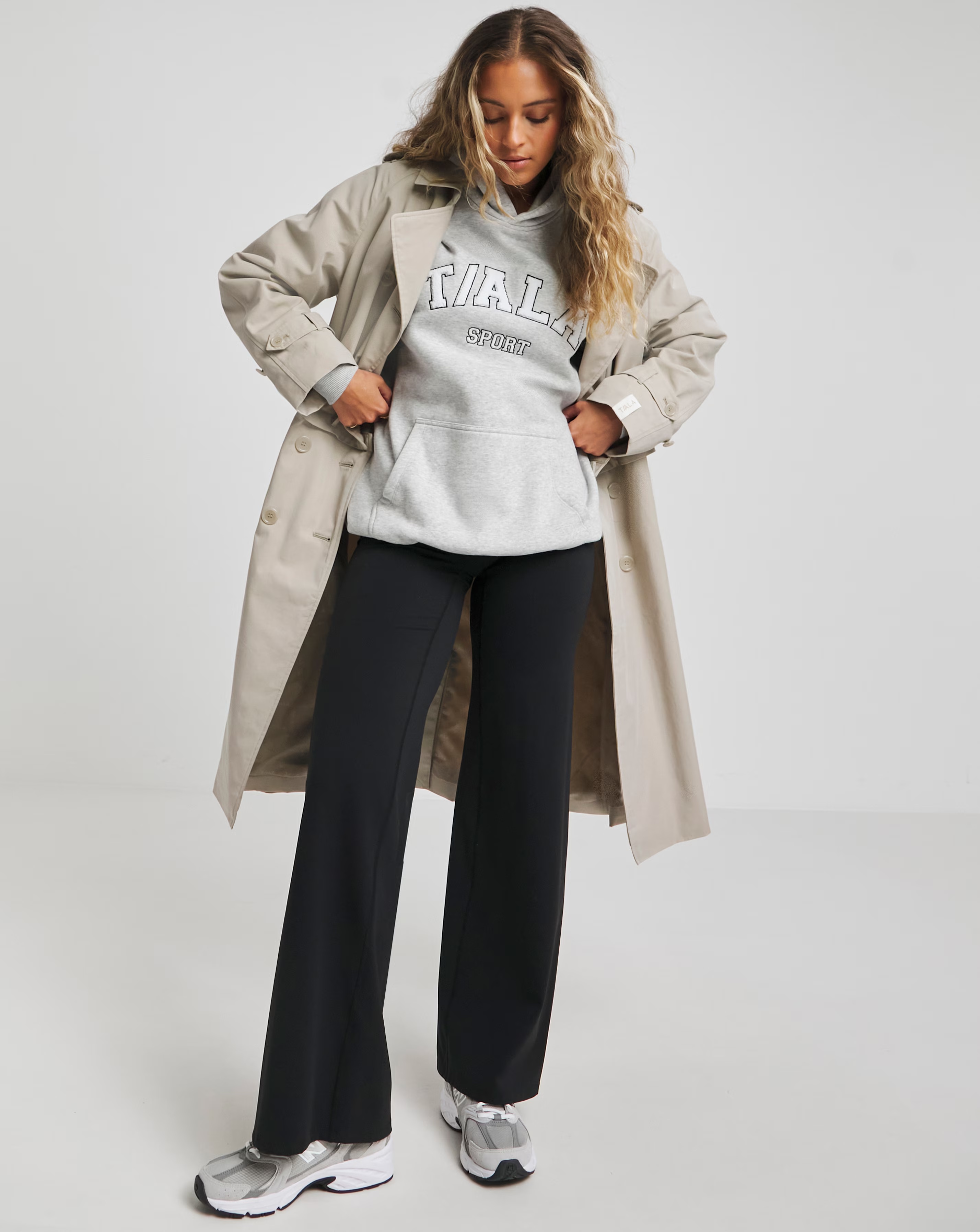 100024-tala-oversized-club-hoodie-1.webp
