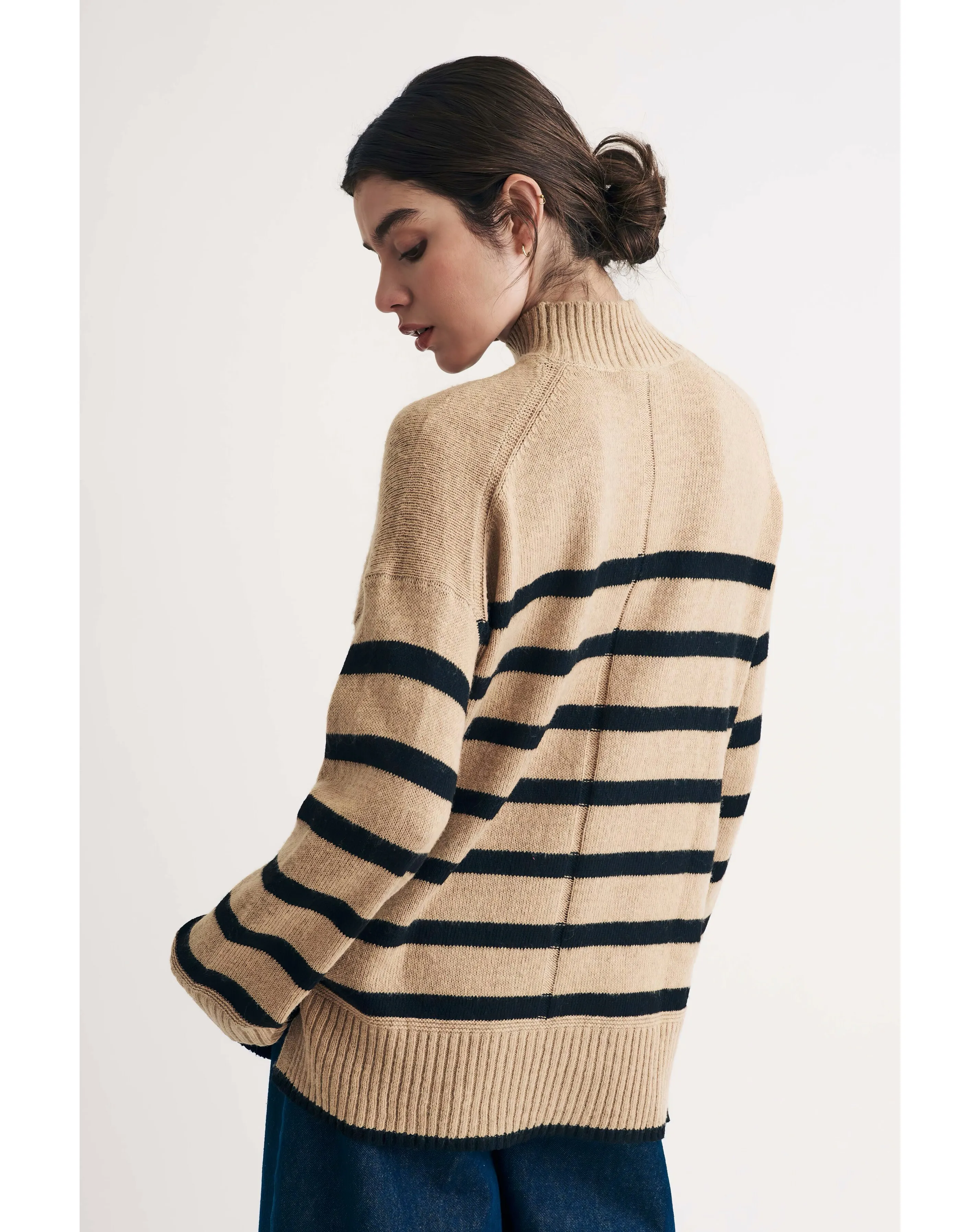 100547-nobody-x27-s-child-stripe-longline-jumper-1.webp