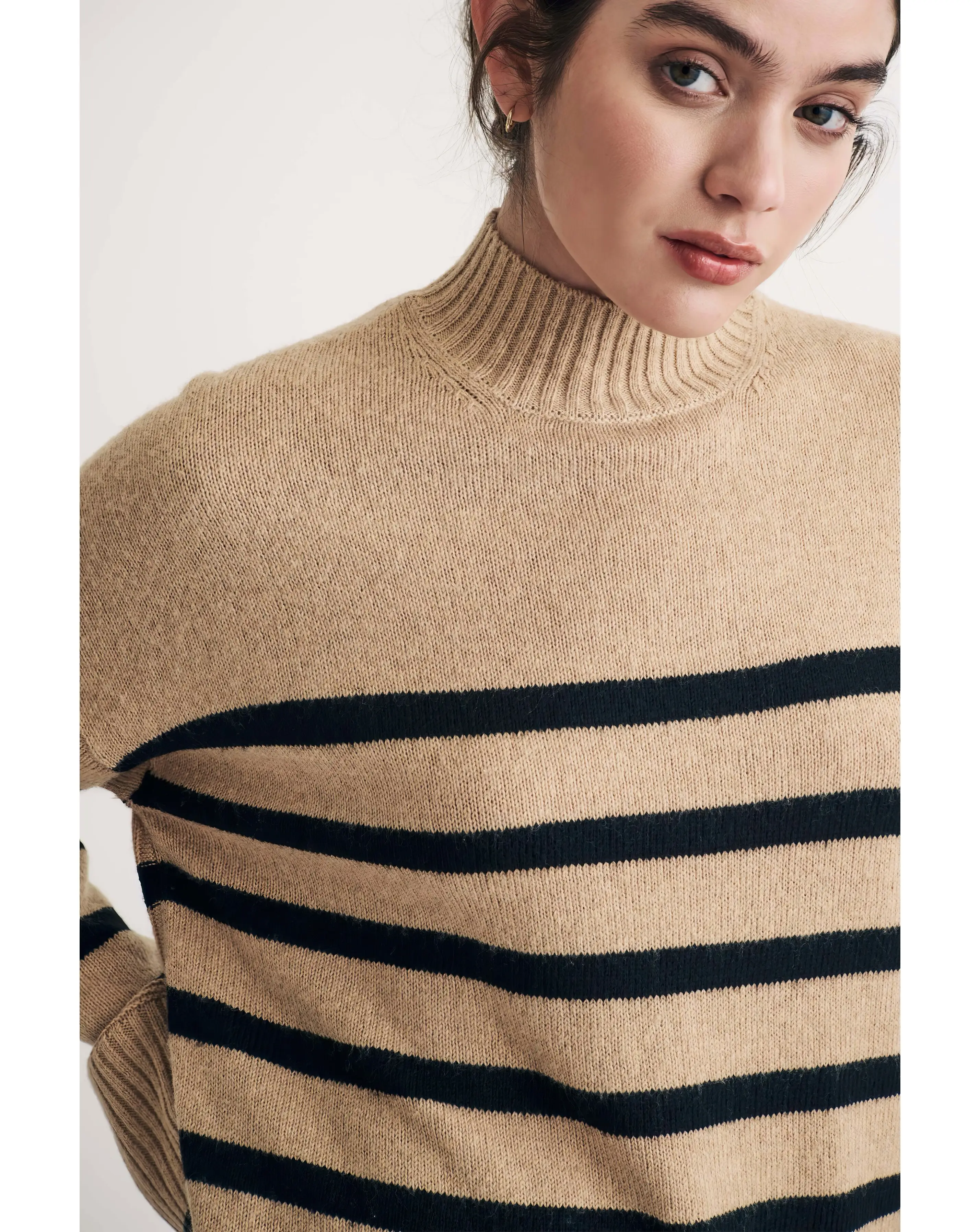 100547-nobody-x27-s-child-stripe-longline-jumper-1.webp
