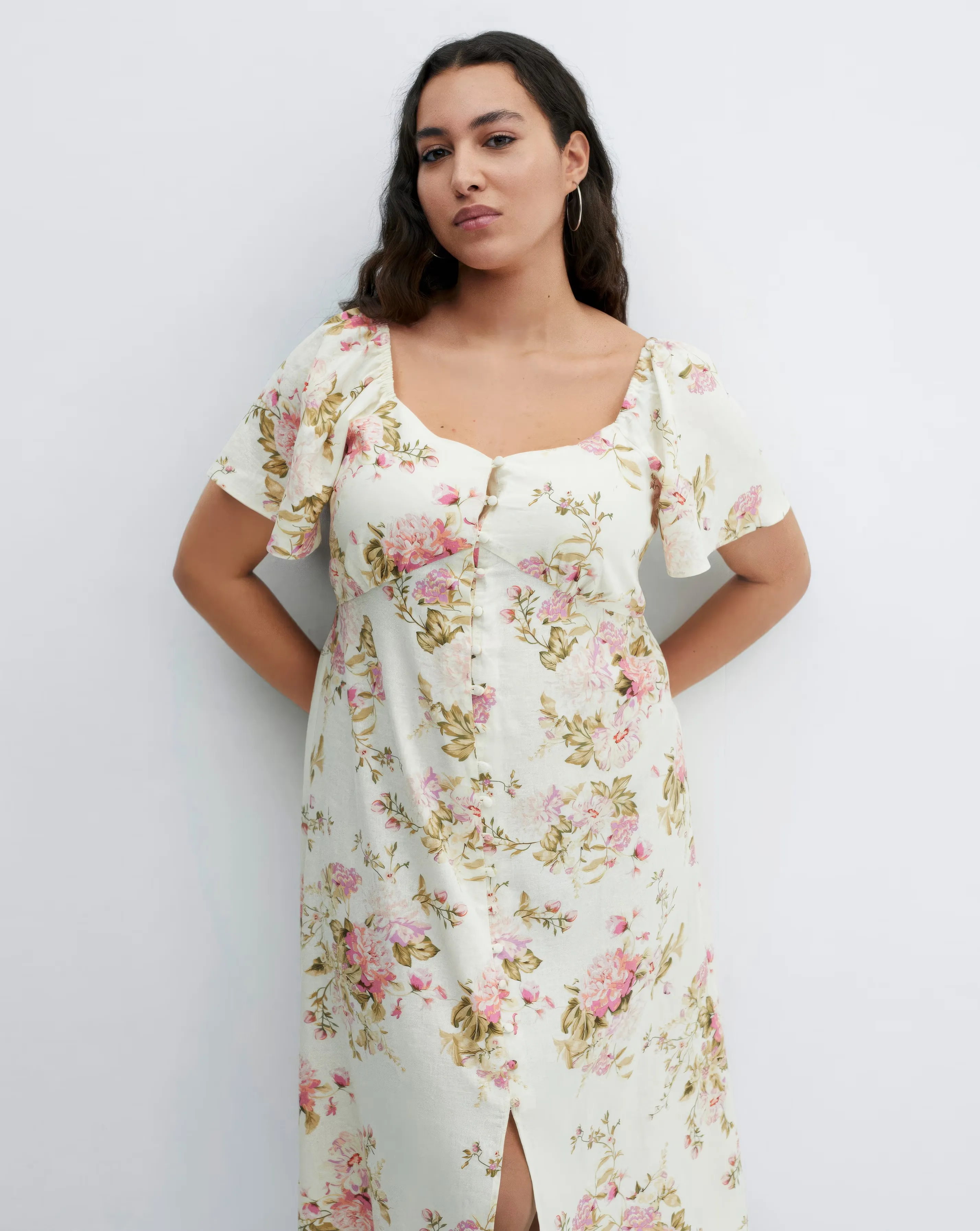 101030-mango-buttoned-floral-print-linen-blend-midi-dress-1.webp