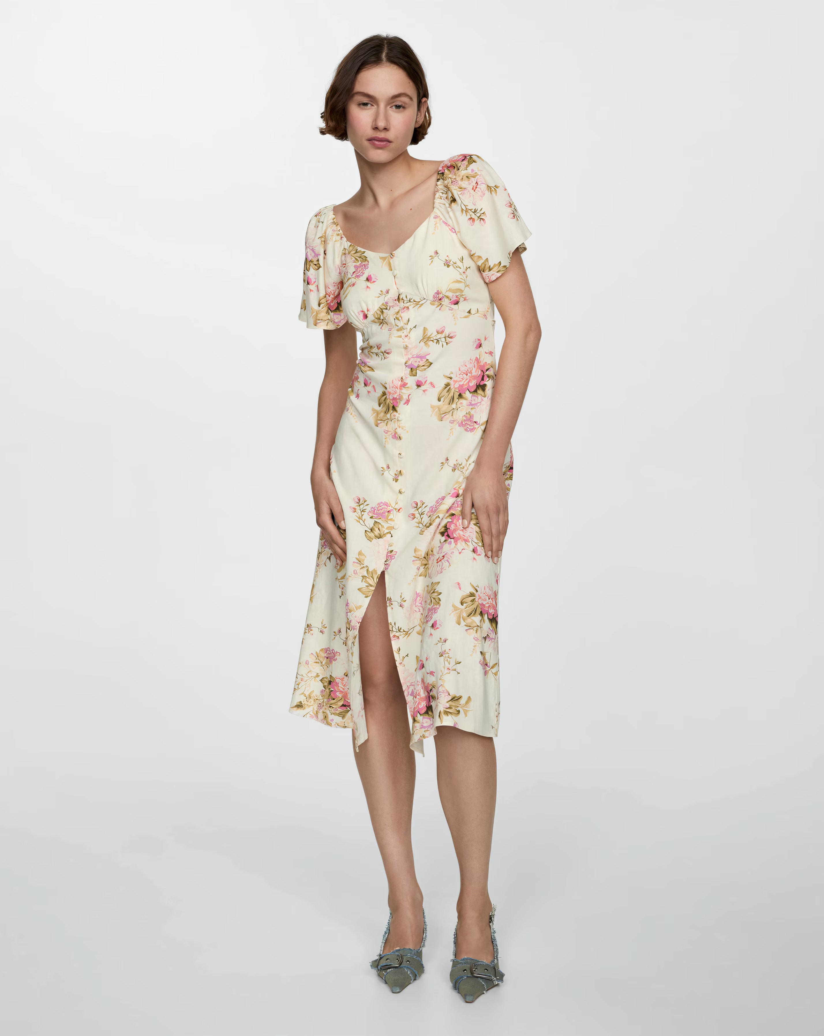 101030-mango-buttoned-floral-print-linen-blend-midi-dress-1.webp