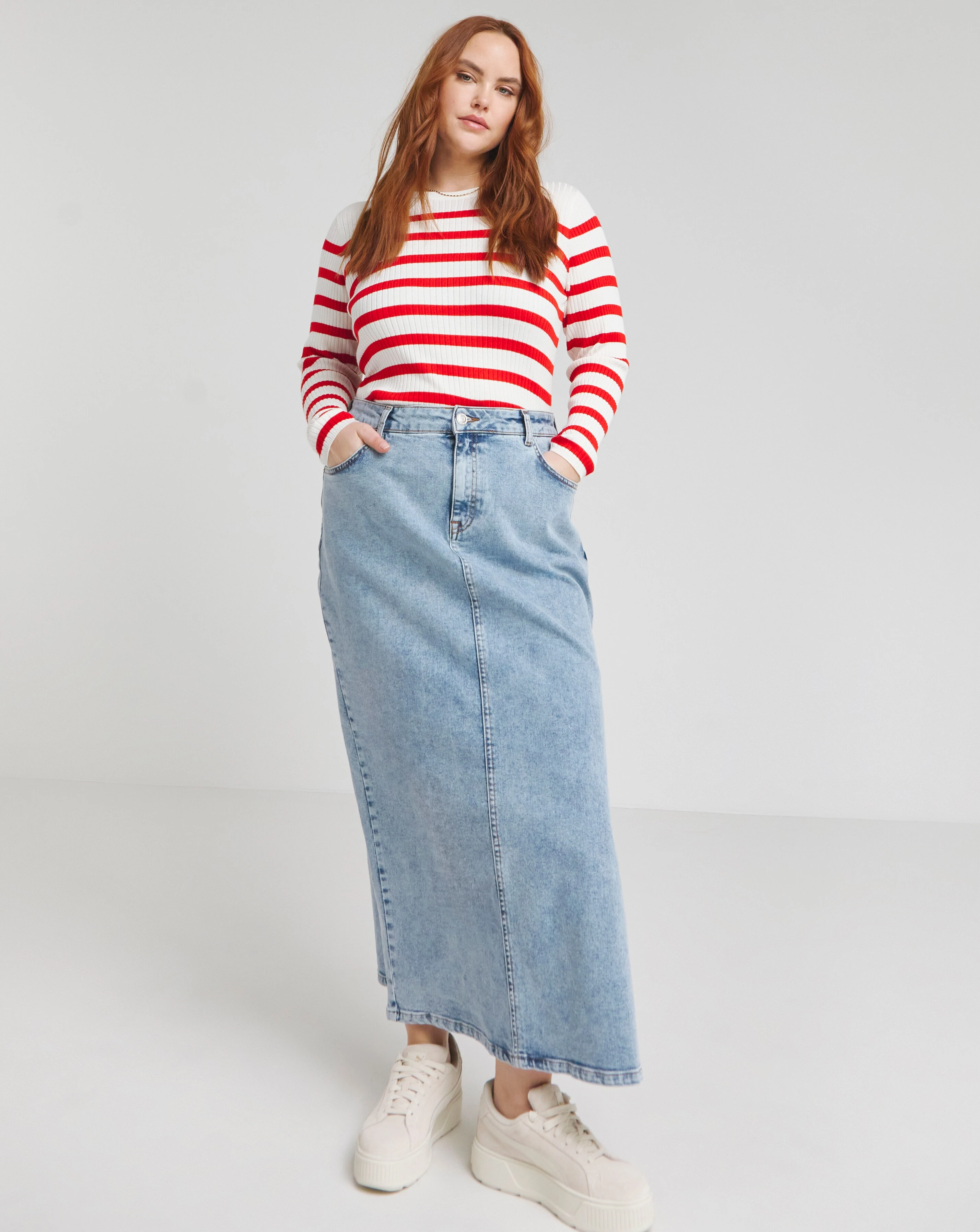101099-simply-be-stripe-rib-crew-neck-jumper-1.webp