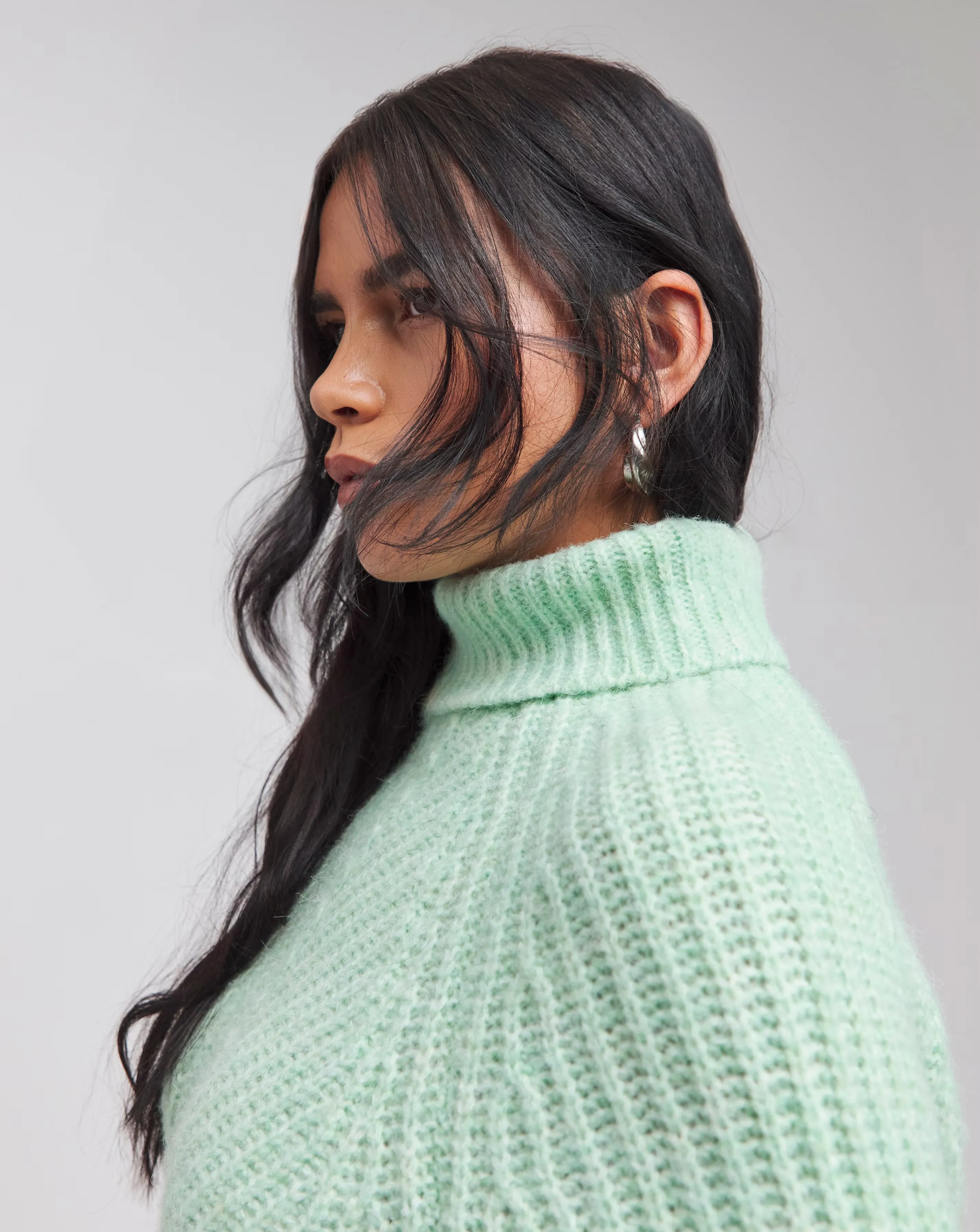 101709-green-chunky-roll-neck-longline-jumper-1.webp