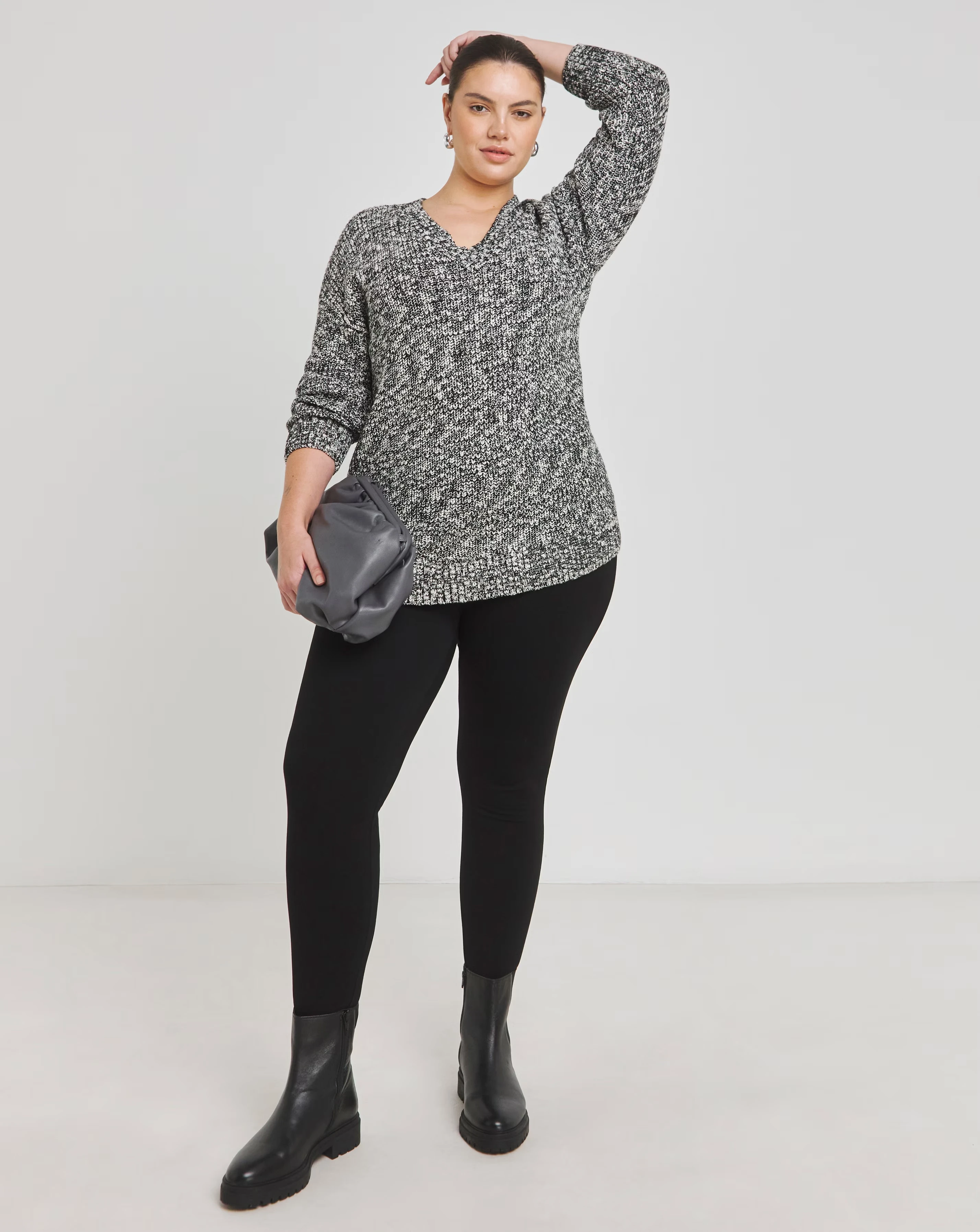 101907-mono-boucle-v-neck-longline-jumper-1.webp