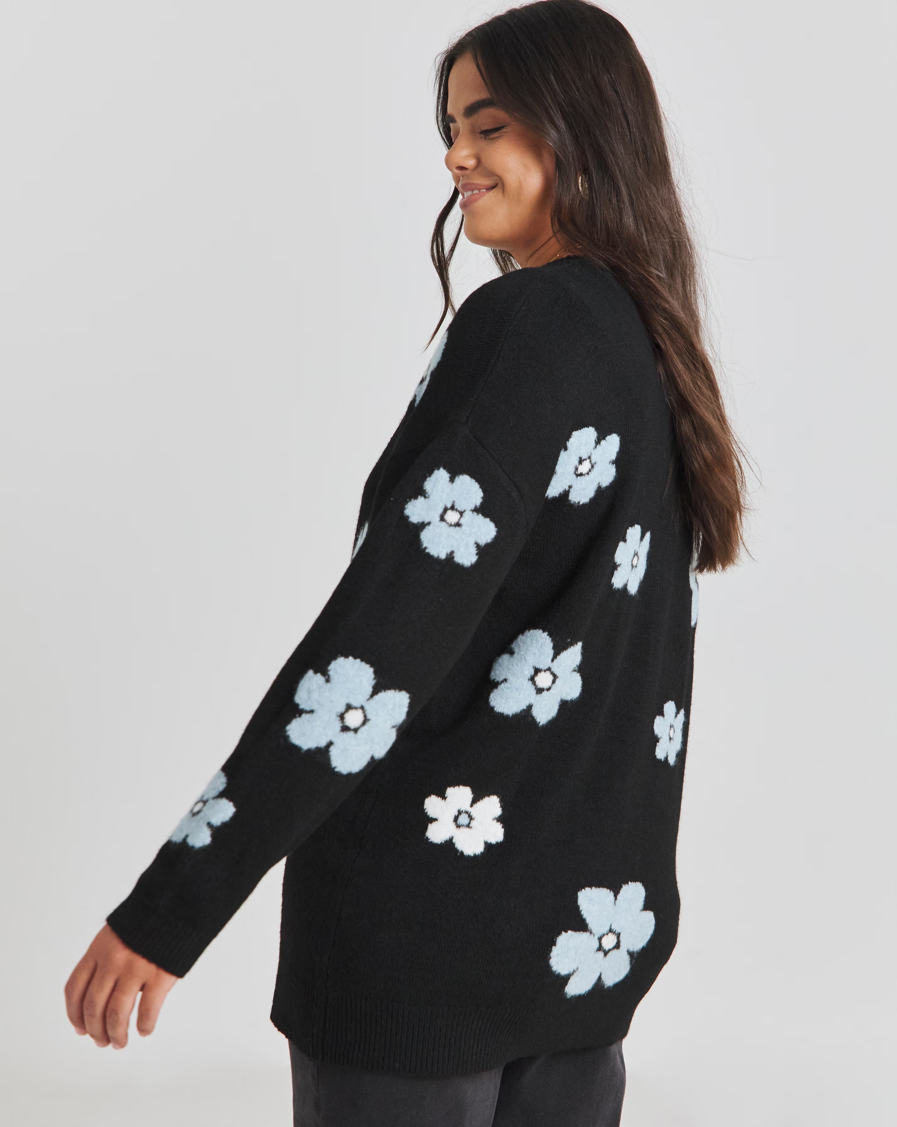 102253-floral-jacquard-boyfriend-cardigan-1.webp