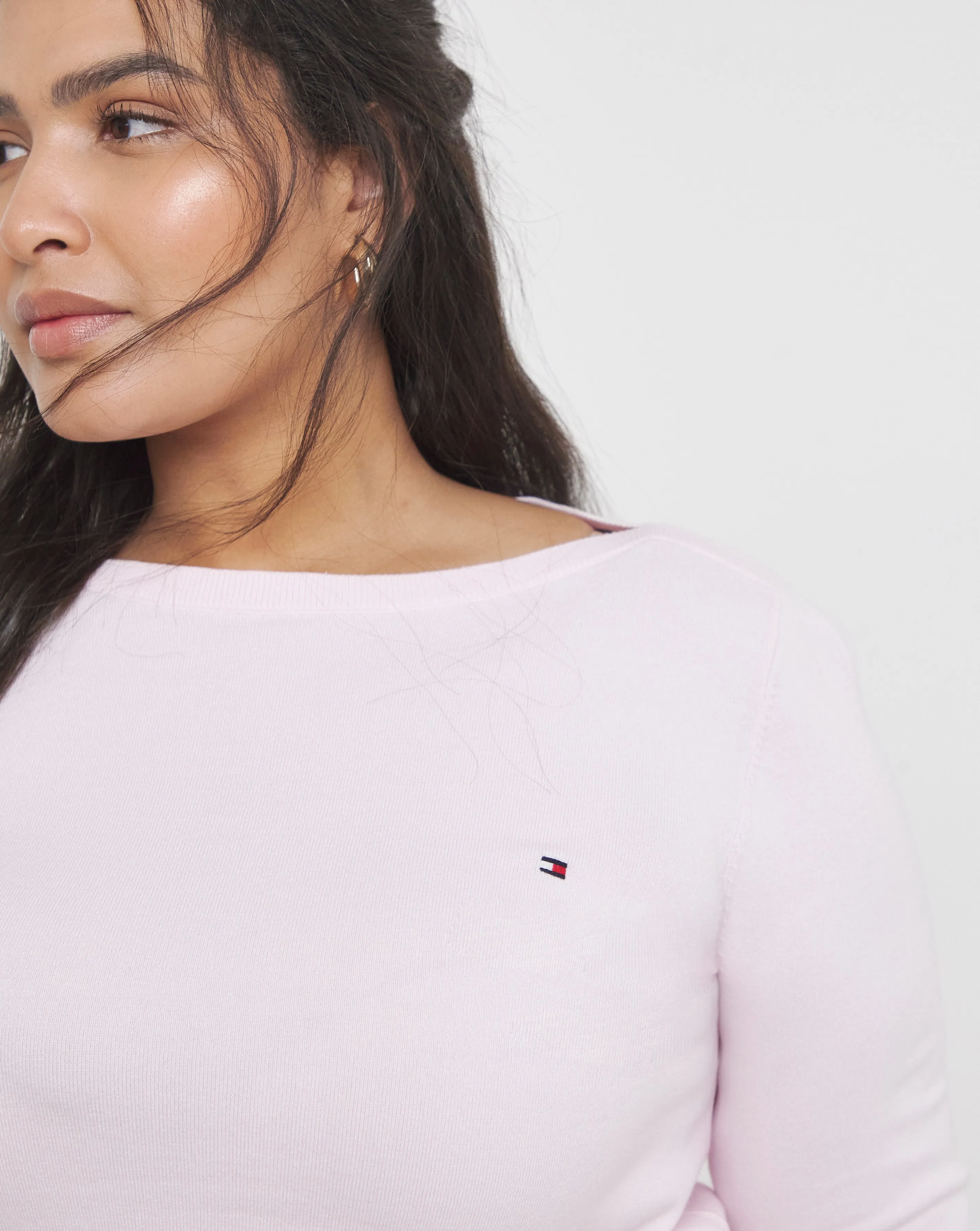 102997-tommy-hilfiger-jersey-stitch-long-sleeve-boat-neck-sweater-1.webp