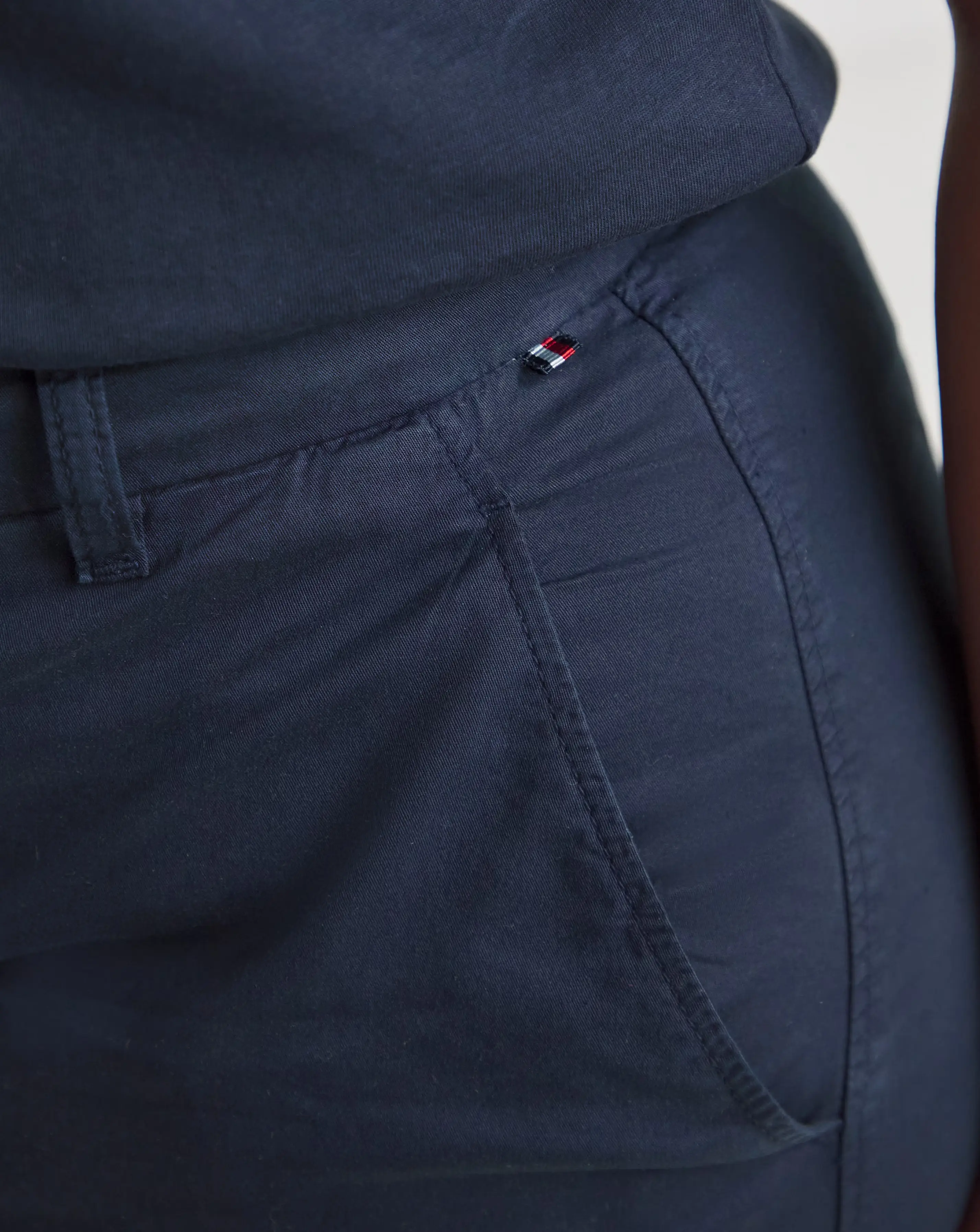 103037-tommy-hilfiger-chino-short-1.jpg