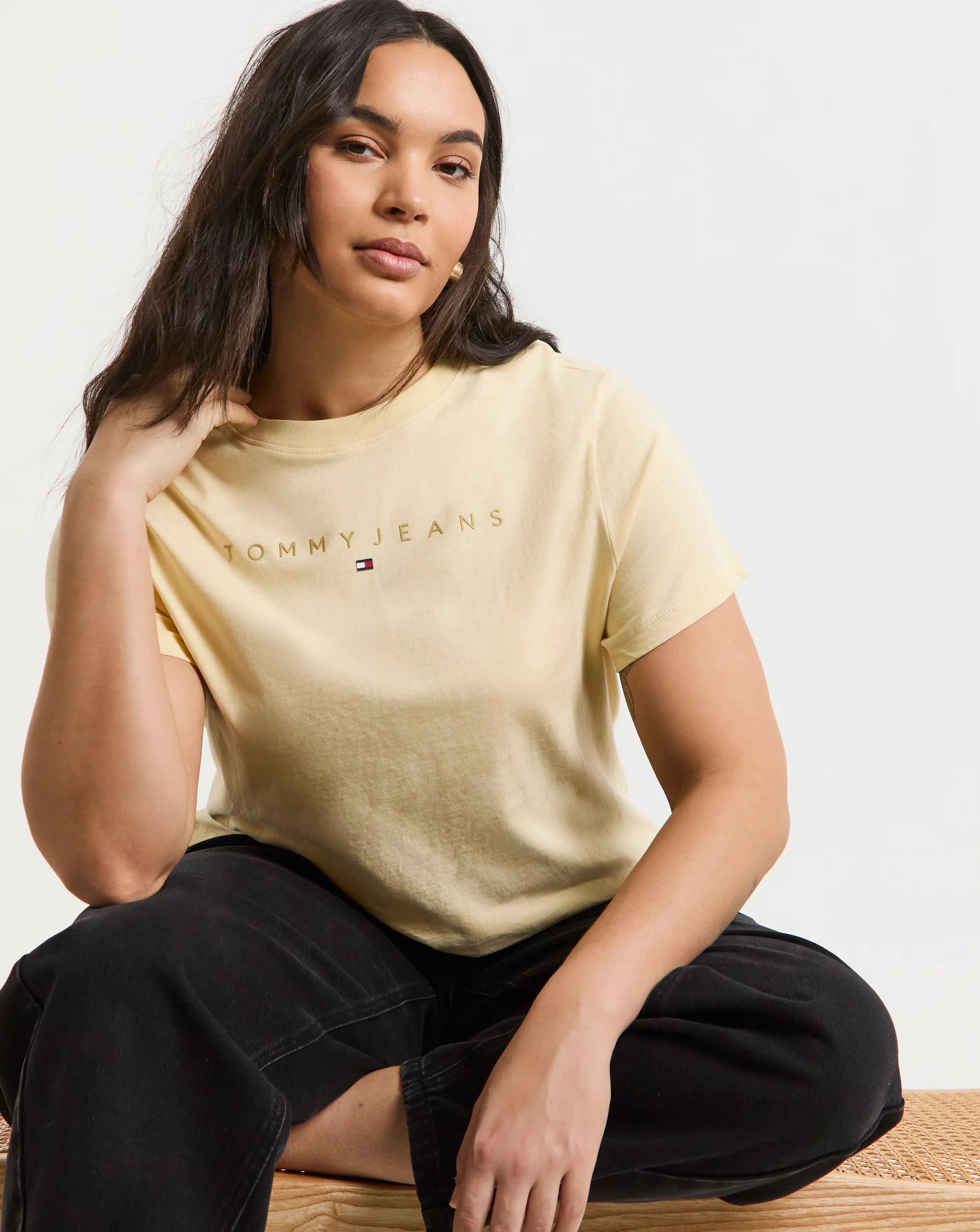Tommy Jeans Tonal Linear Tee 1 103179-tommy-jeans-tonal-linear-tee-1.webp