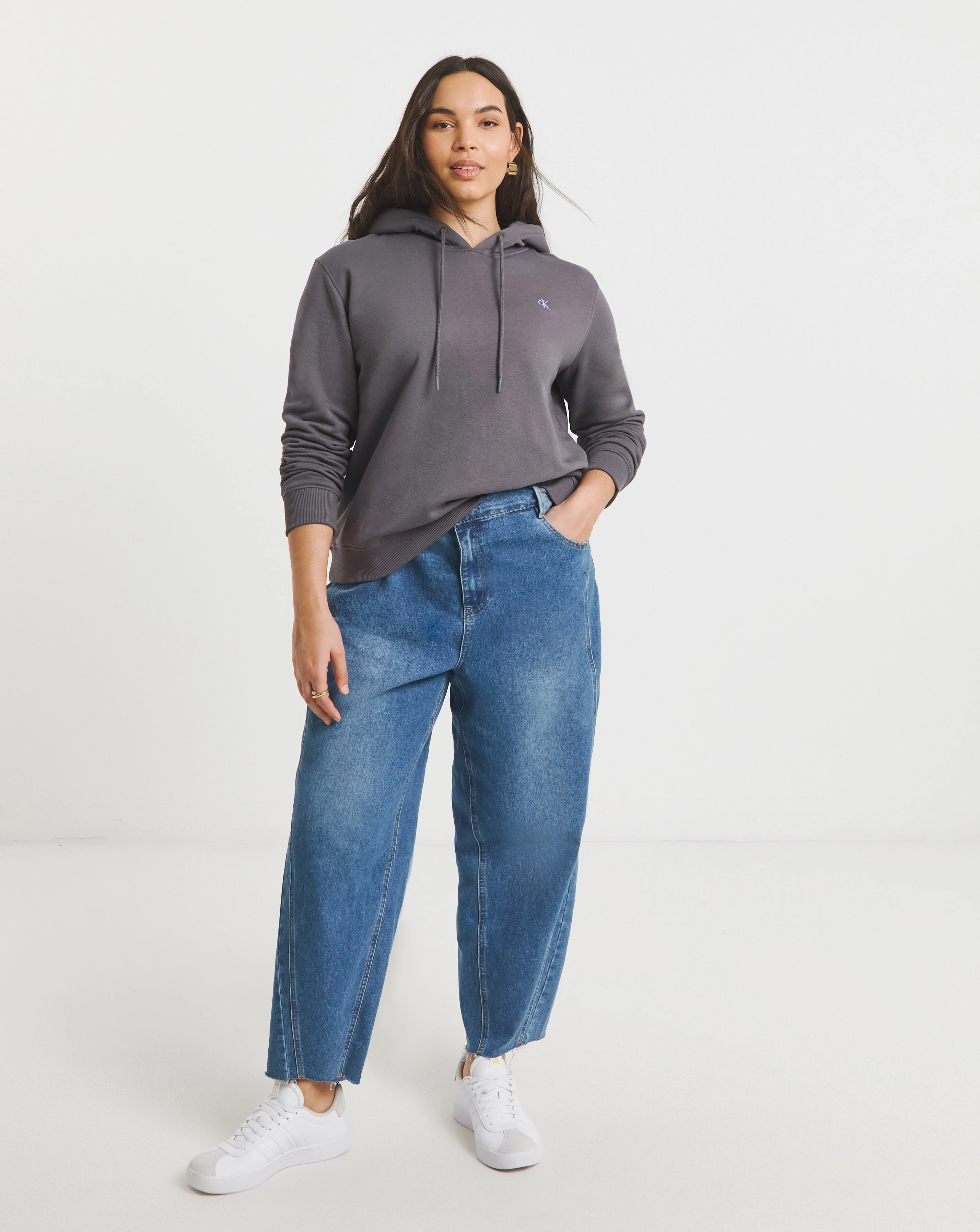103304-calvin-klein-jeans-script-graphic-regular-hoodie-1.webp