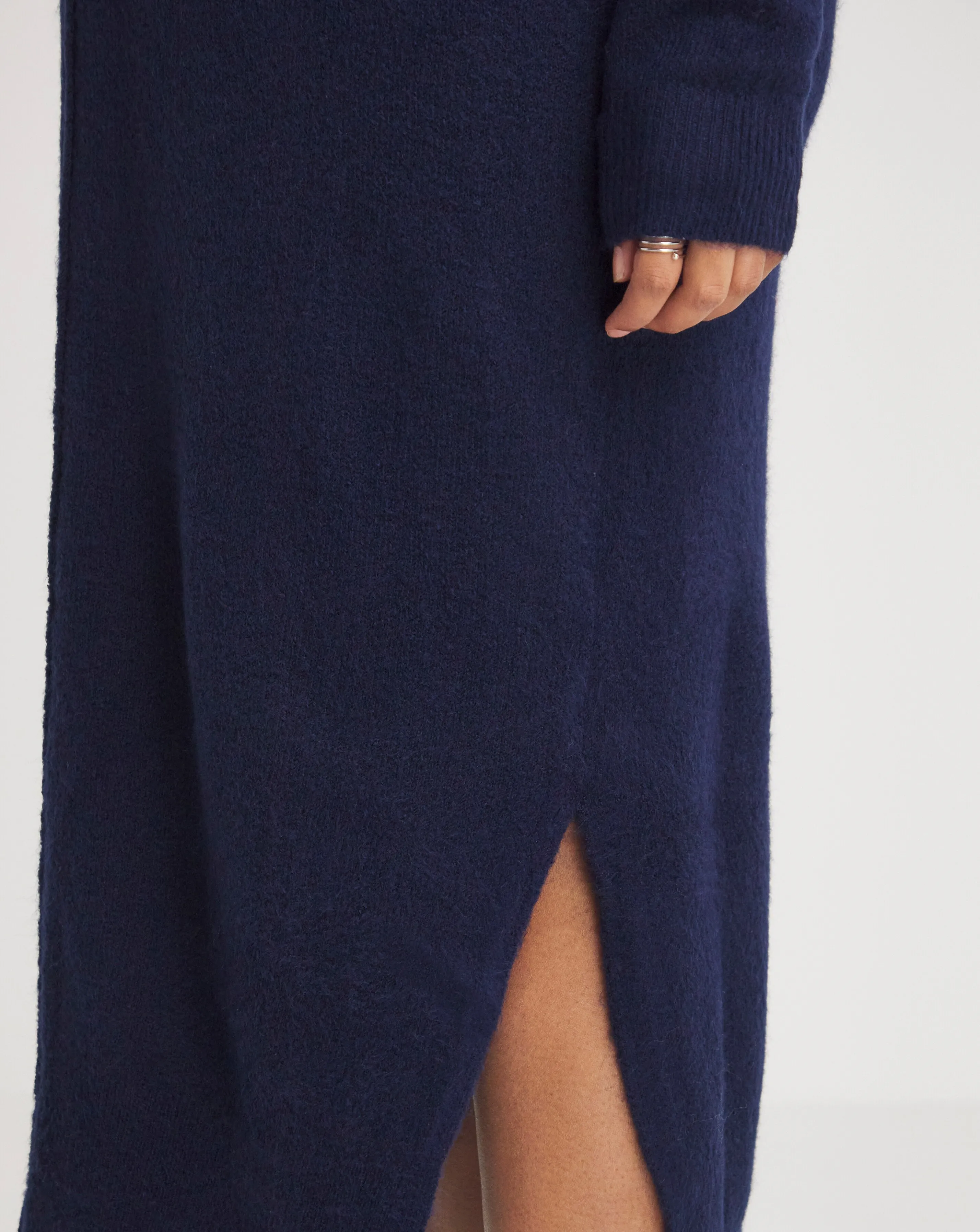 104481-navy-v-neck-knitted-midaxi-dress-1.jpg