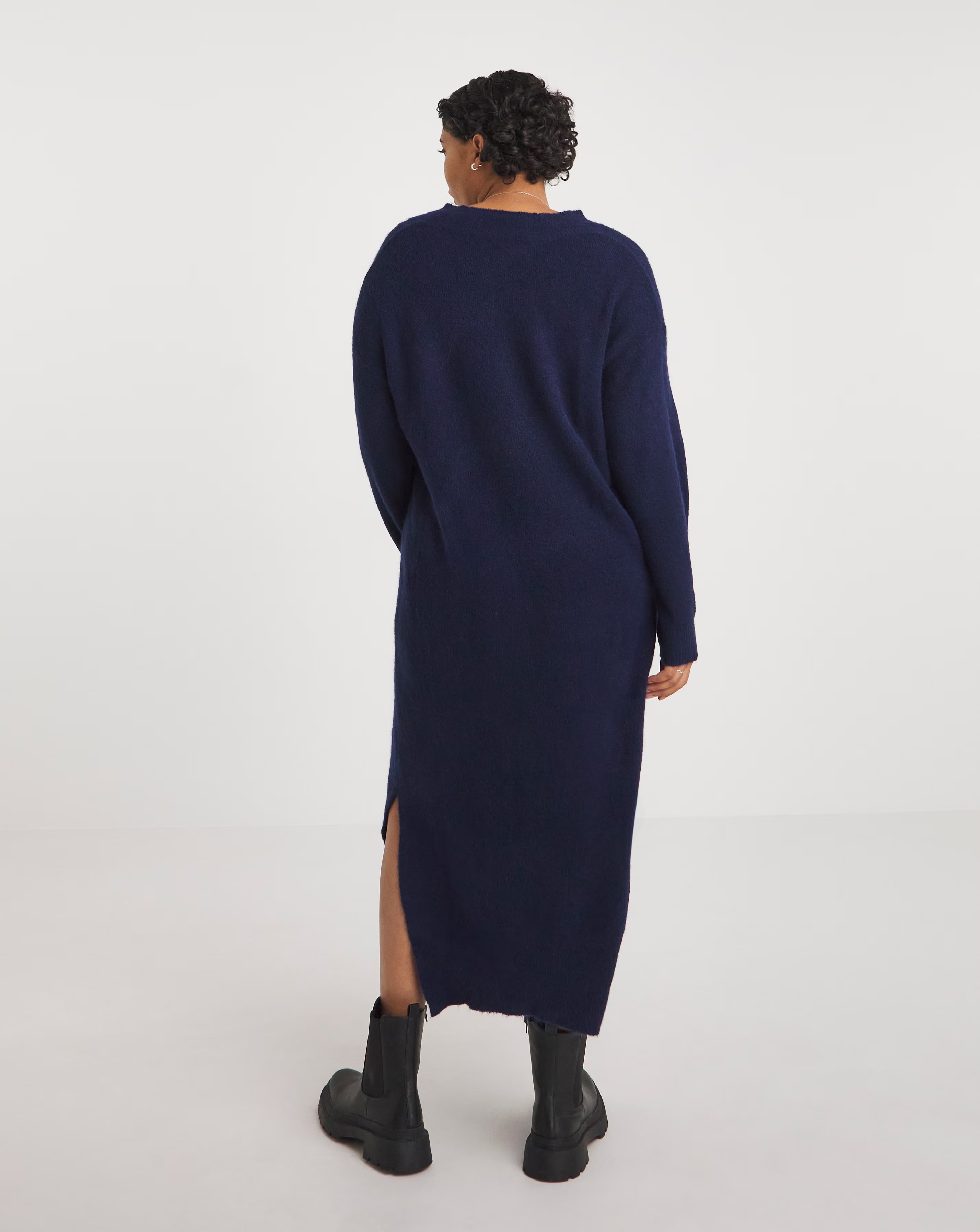 104481-navy-v-neck-knitted-midaxi-dress-1.jpg