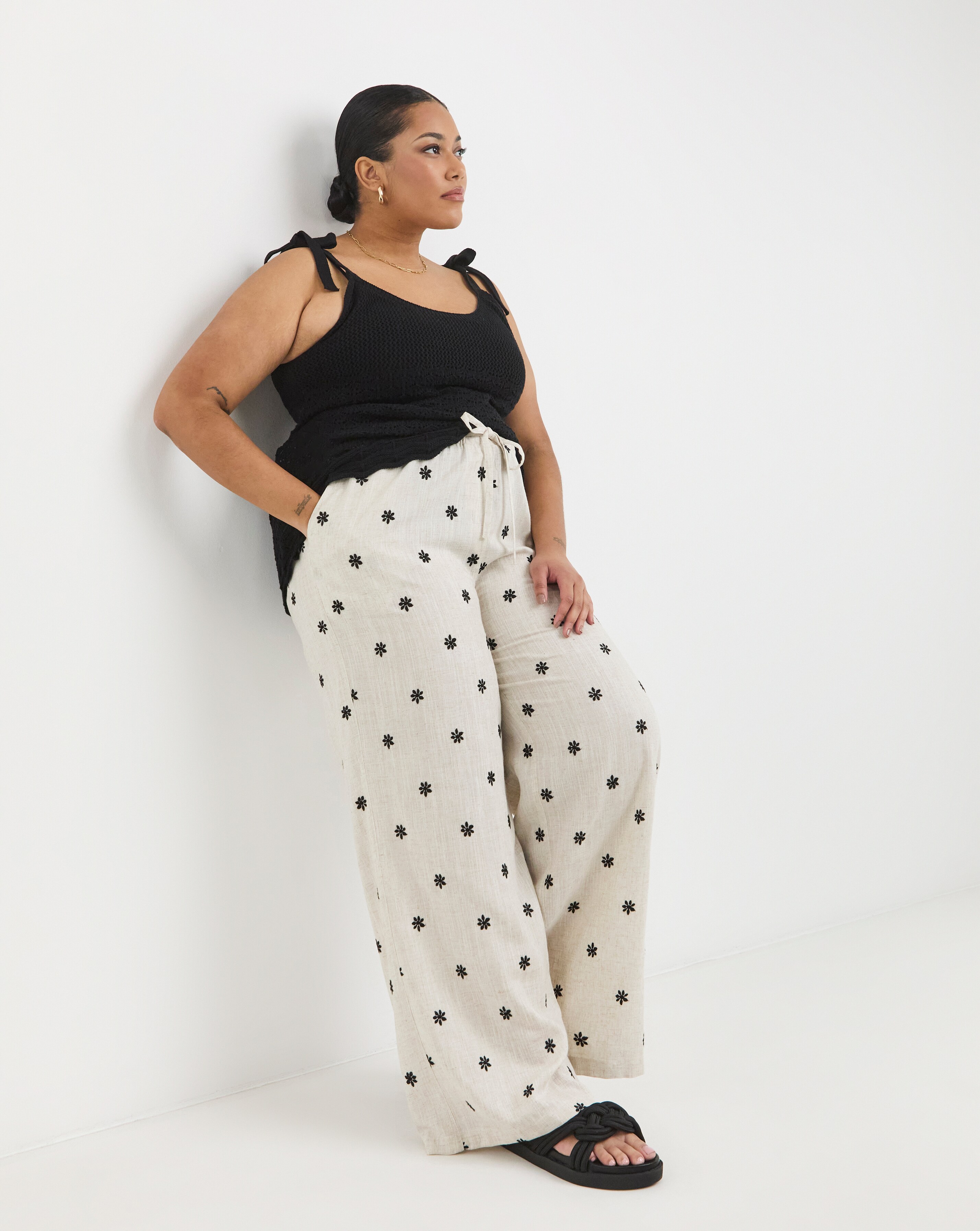 104630-simply-be-daisy-embroidered-linen-mix-wide-leg-trouser-1.jpg