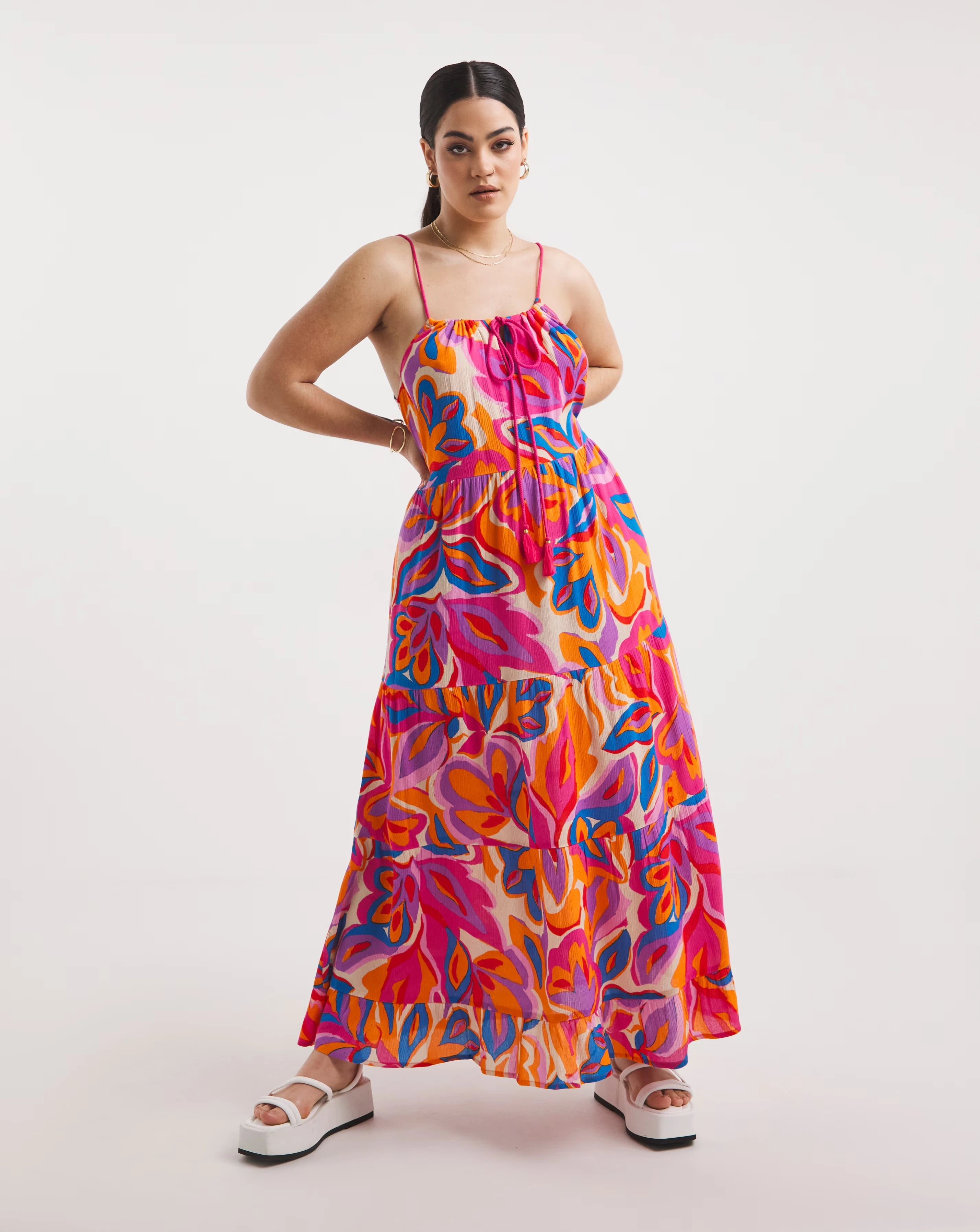 Floral Maxi Tiered Beach Dress 1 107184-floral-maxi-tiered-beach-dress-1.webp