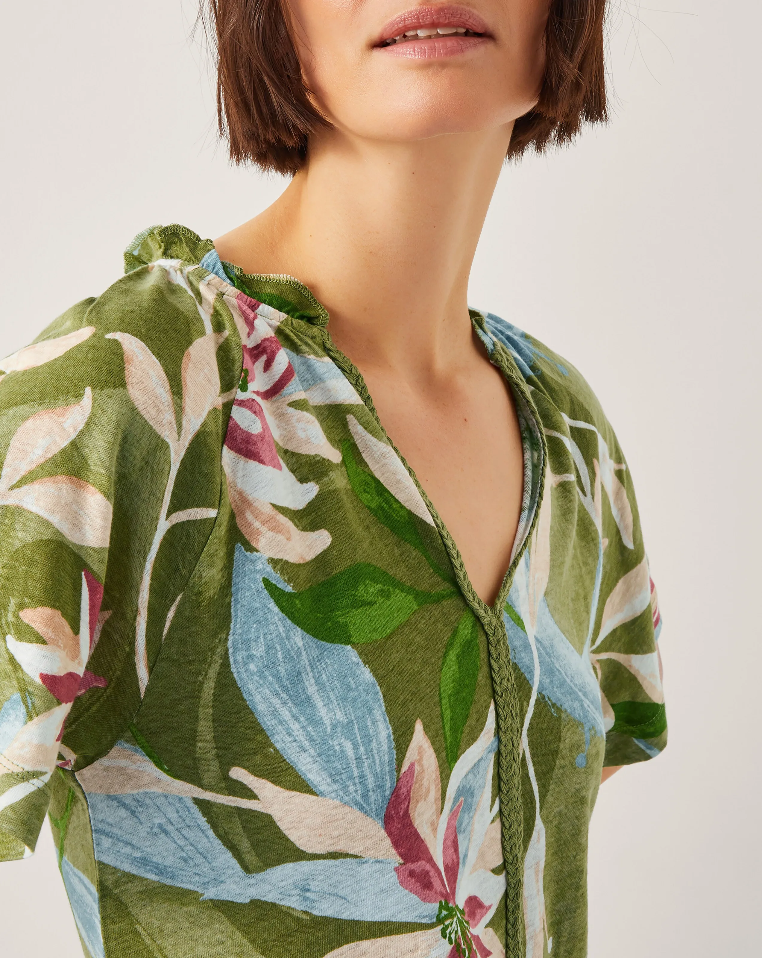 110053-monsoon-piper-floral-linen-blend-top-1.webp