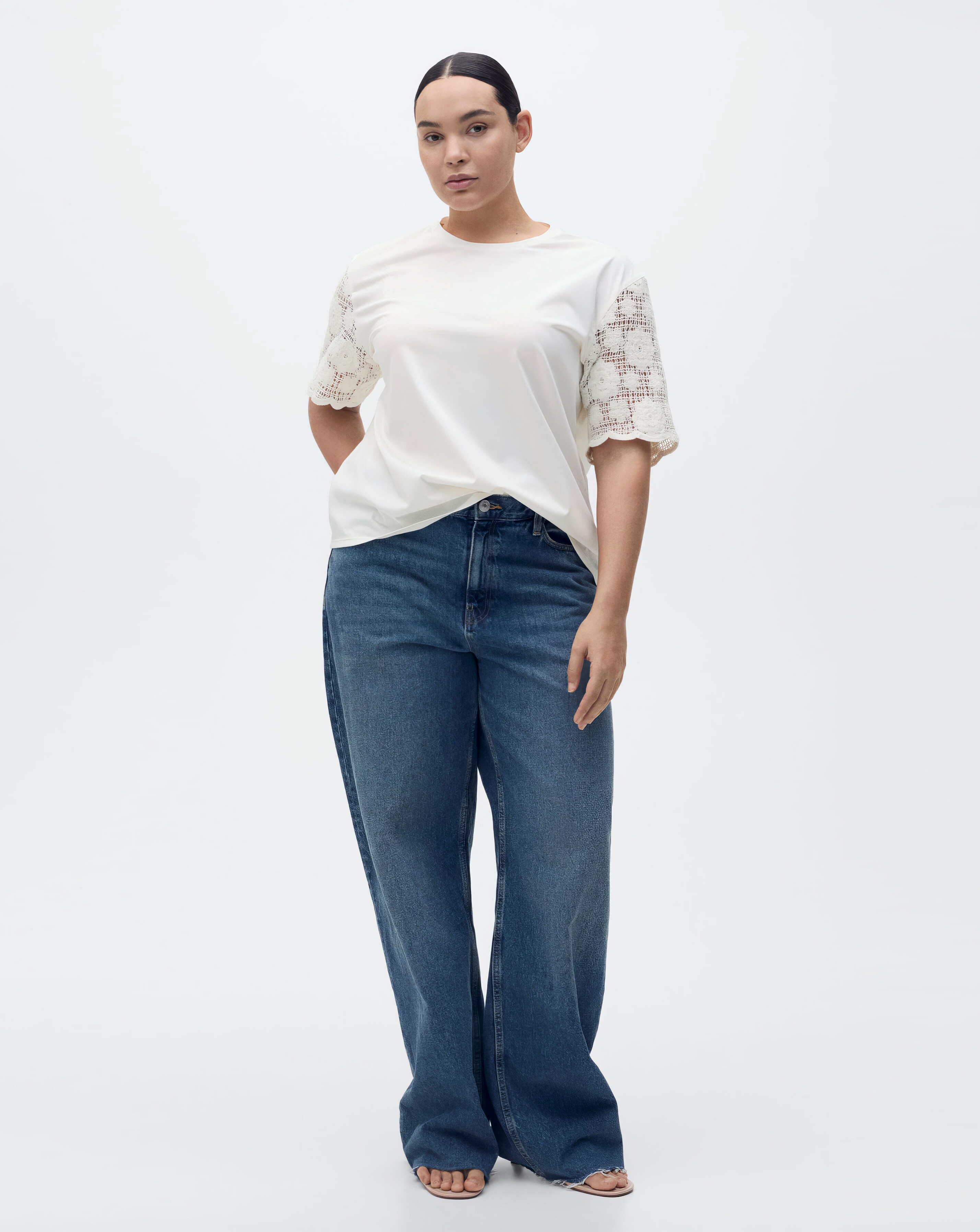 111201-mango-crochet-sleeve-cotton-t-shirt-1.jpg
