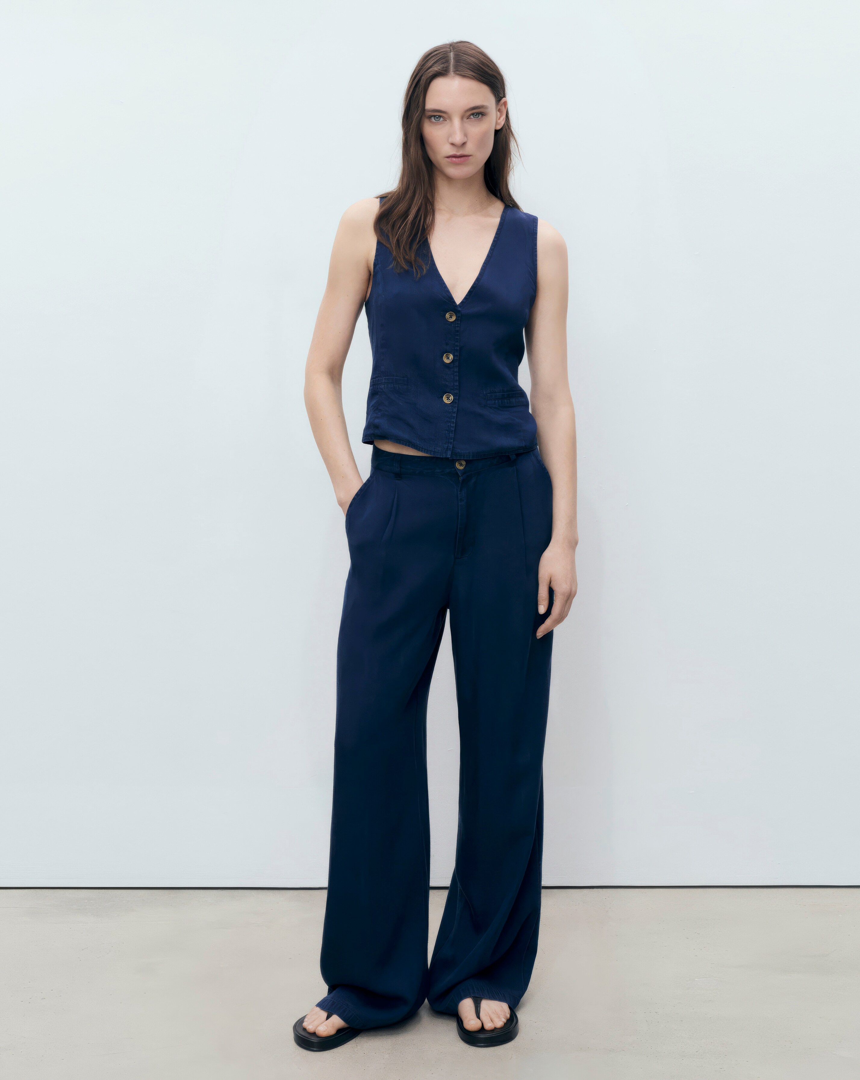 Mango Vest Creta 1 111536-mango-vest-creta-1.jpg