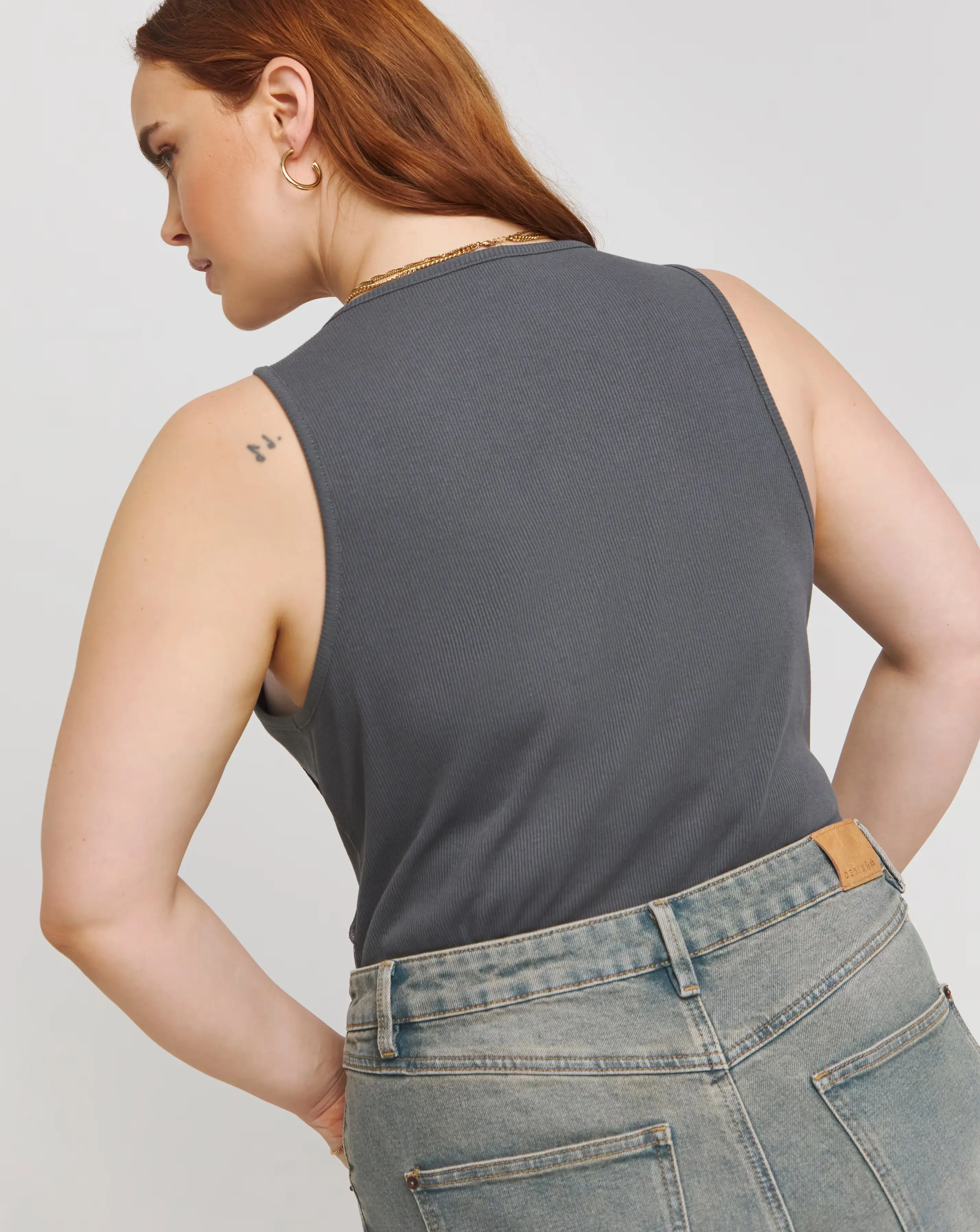 115626-grey-overlock-rib-body-1.webp
