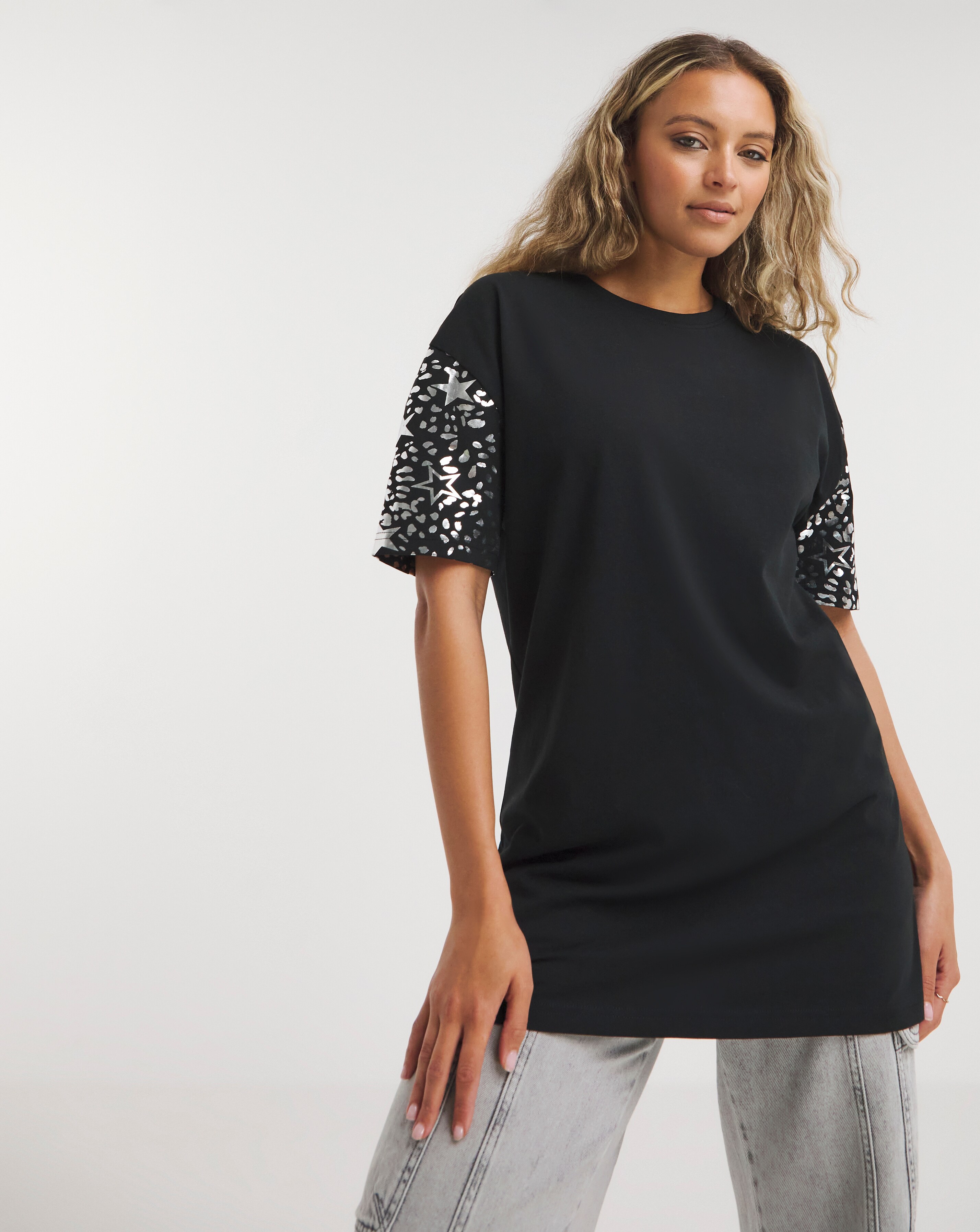 Star Foil Print Oversized Tee 1 115743-star-foil-print-oversized-tee-1.jpg