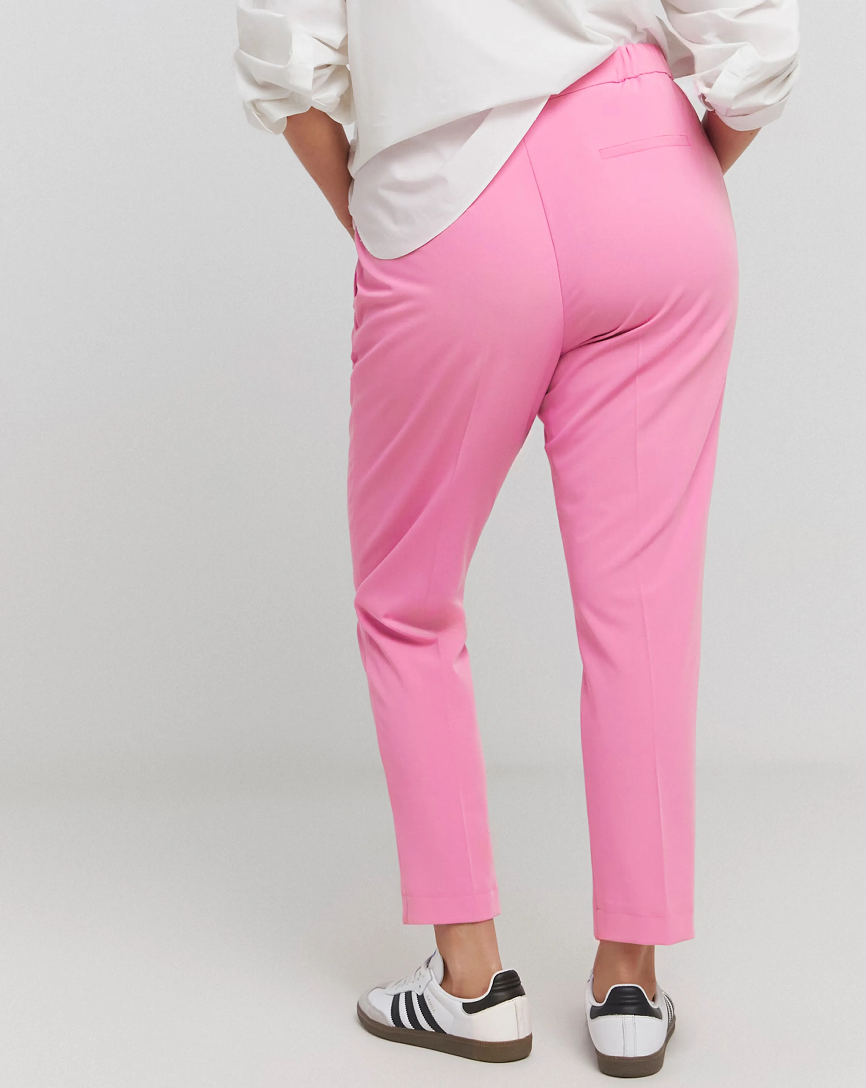 117769-pink-tailored-tapered-trouser-1.webp