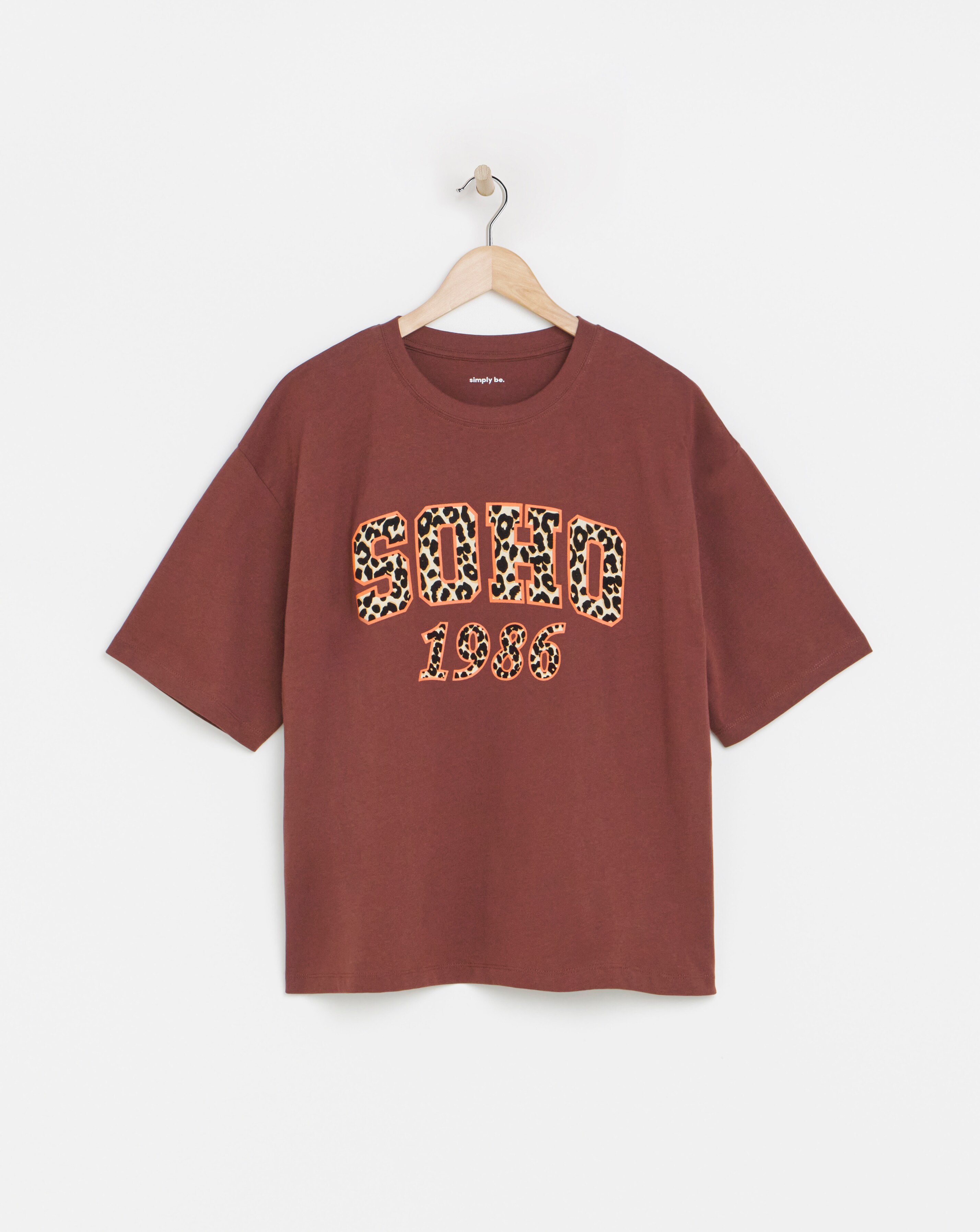 118317-burgundy-soho-graphic-t-shirt-1.webp