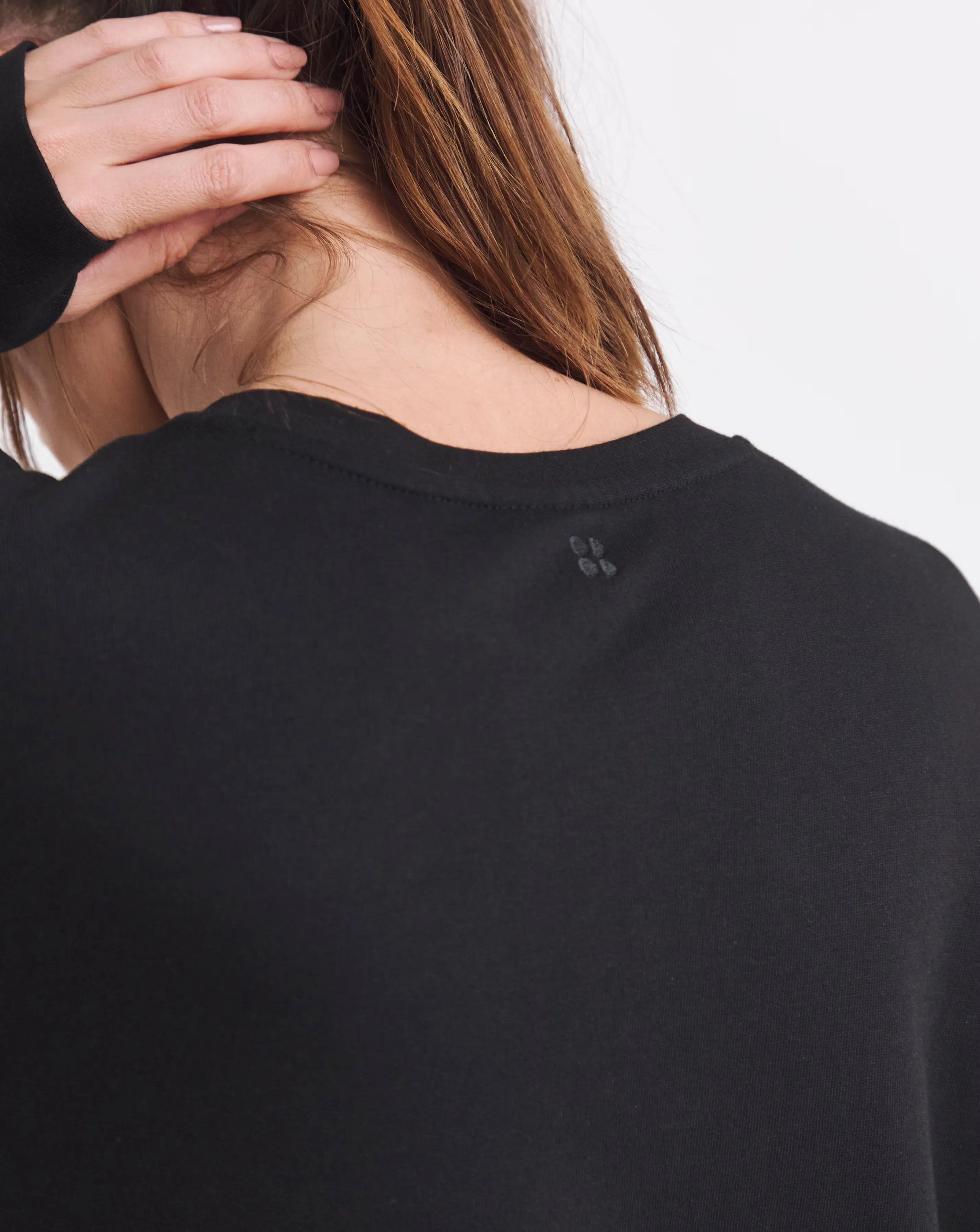 118574-sweaty-betty-after-class-longline-sweatshirt-1.jpg