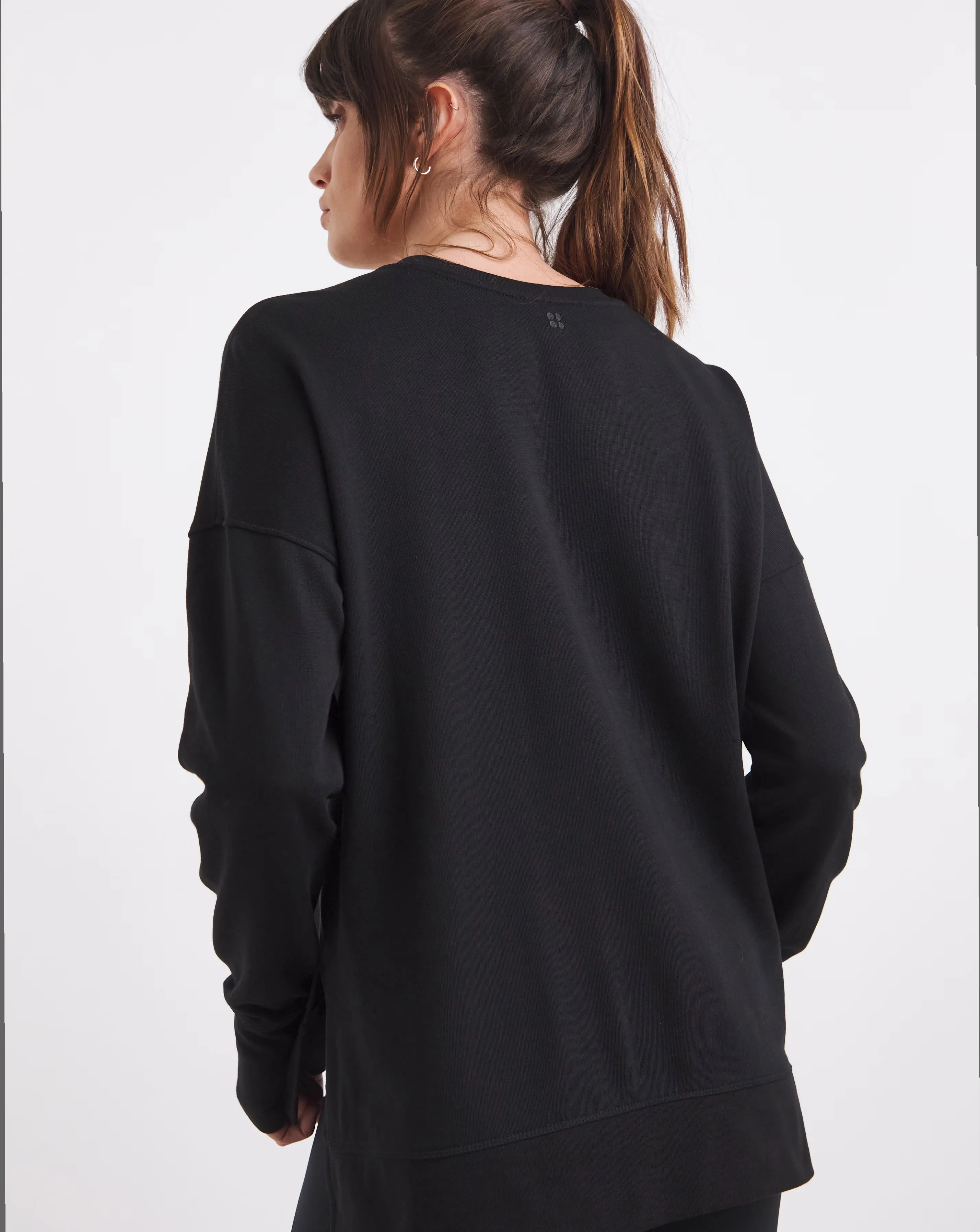 118574-sweaty-betty-after-class-longline-sweatshirt-1.jpg