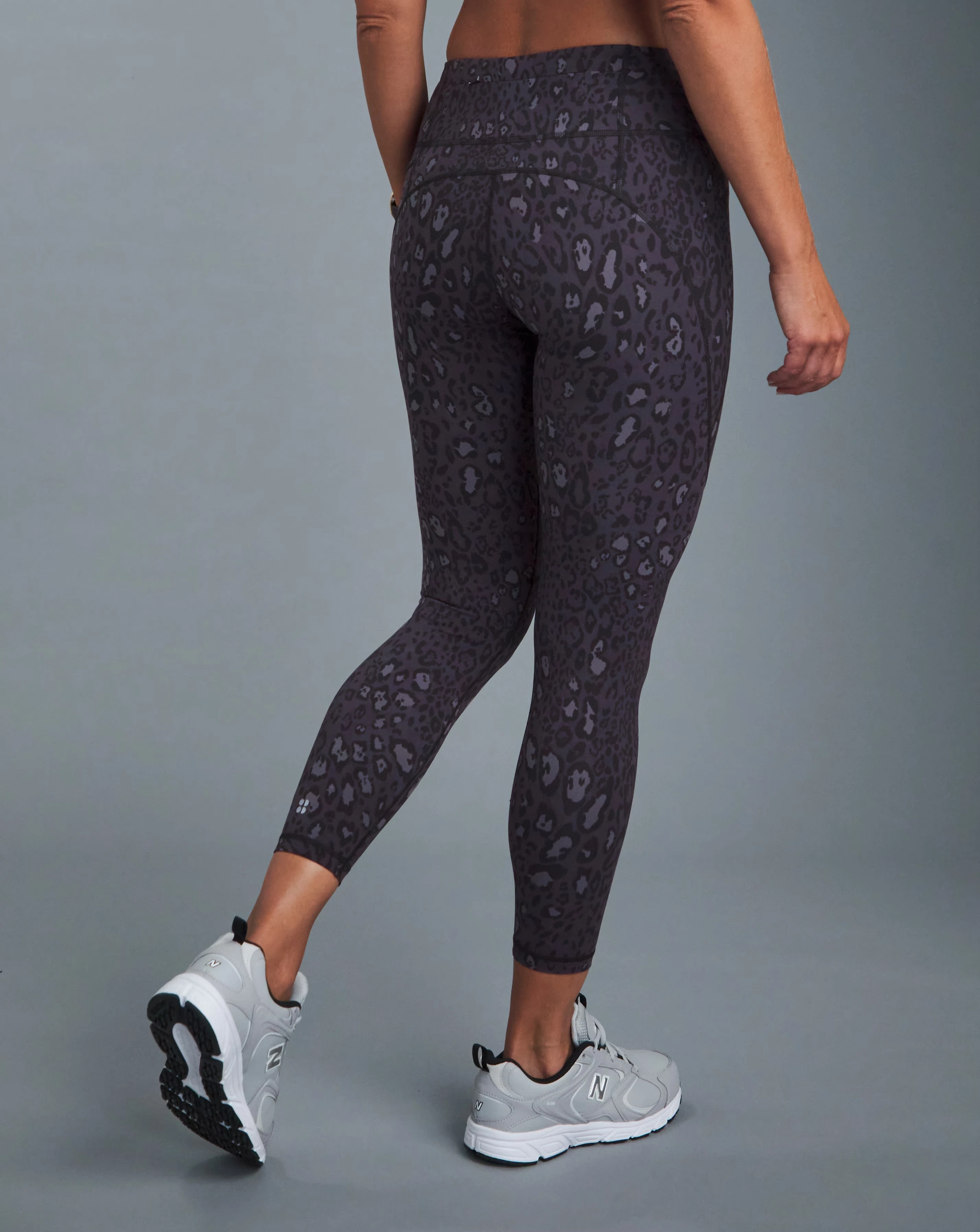118592-sweaty-betty-power-7-8-workout-leggings-1.webp