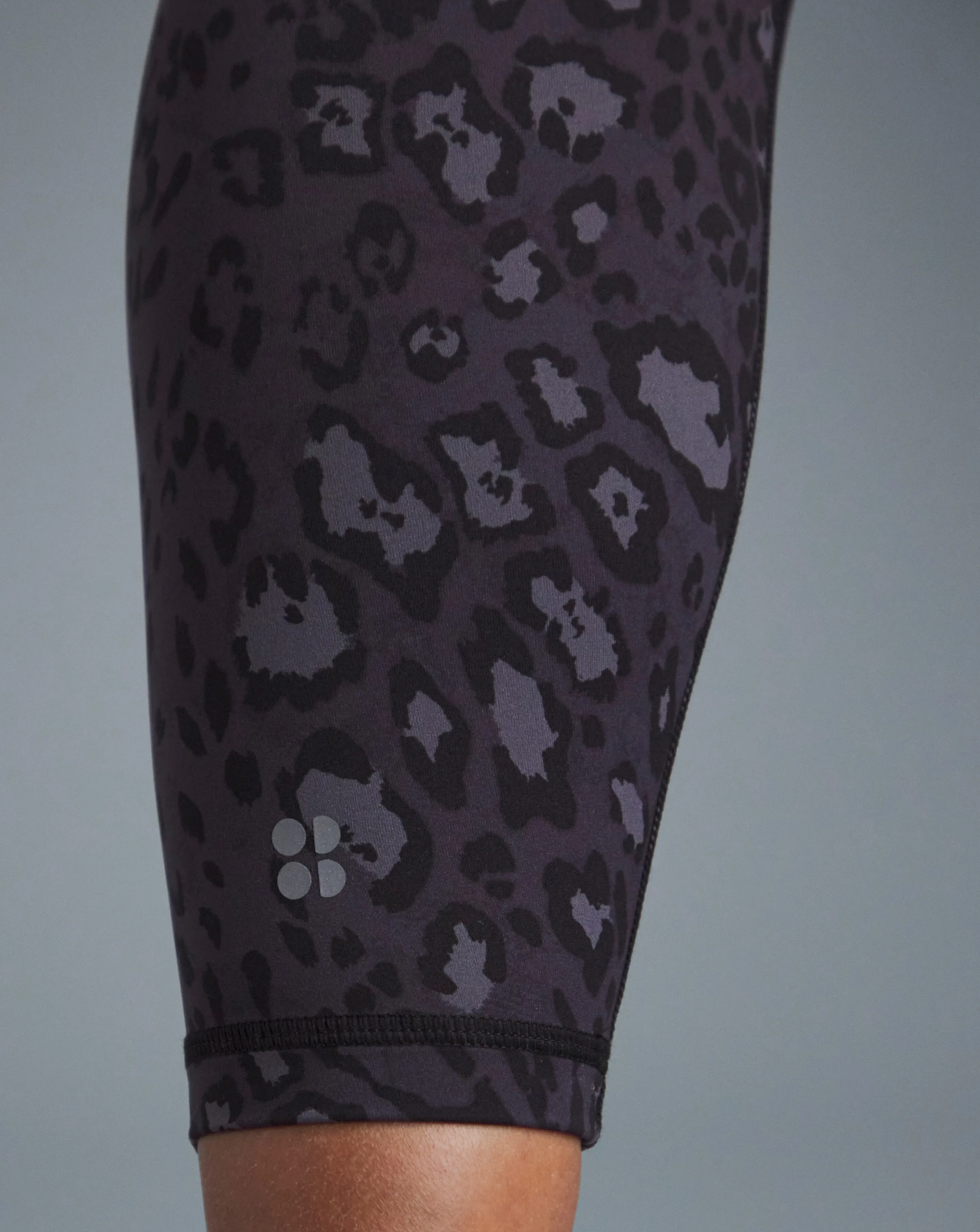 118592-sweaty-betty-power-7-8-workout-leggings-1.webp