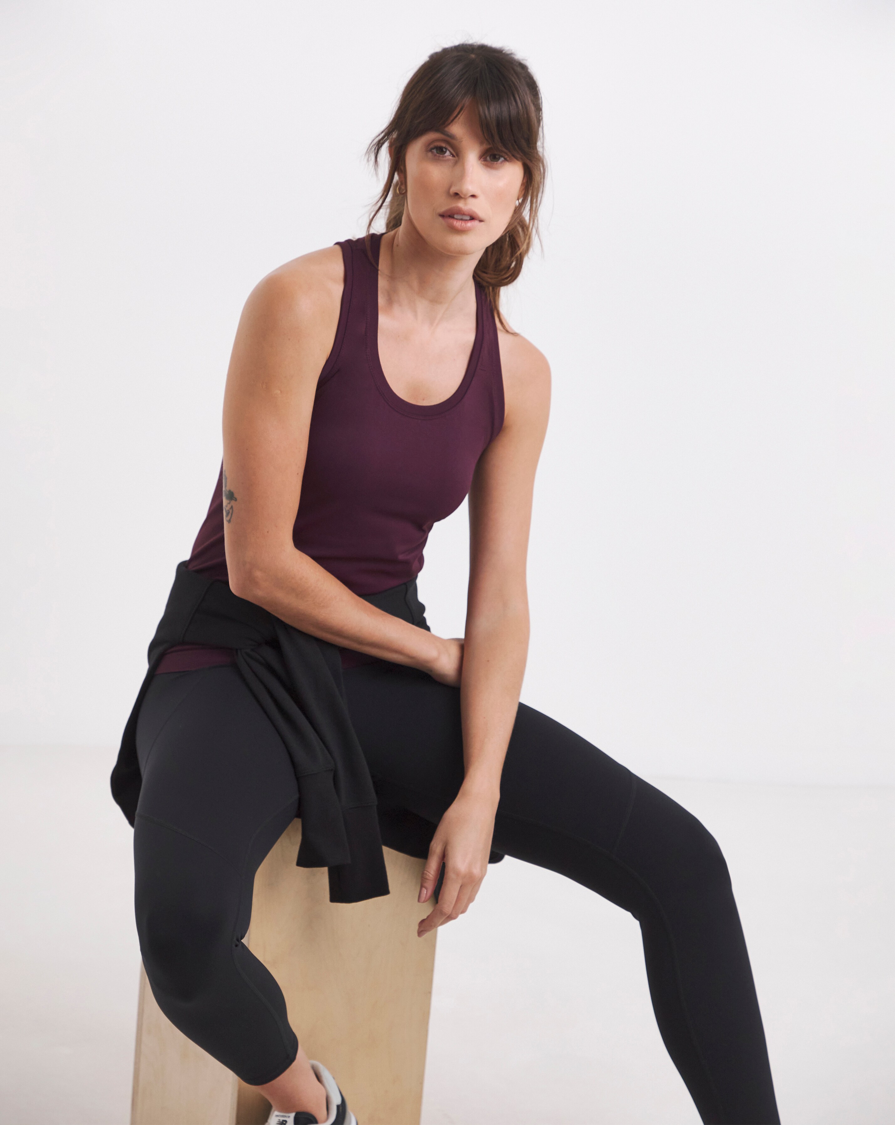 118595-sweaty-betty-athlete-seamless-workout-tank-top-1.jpg