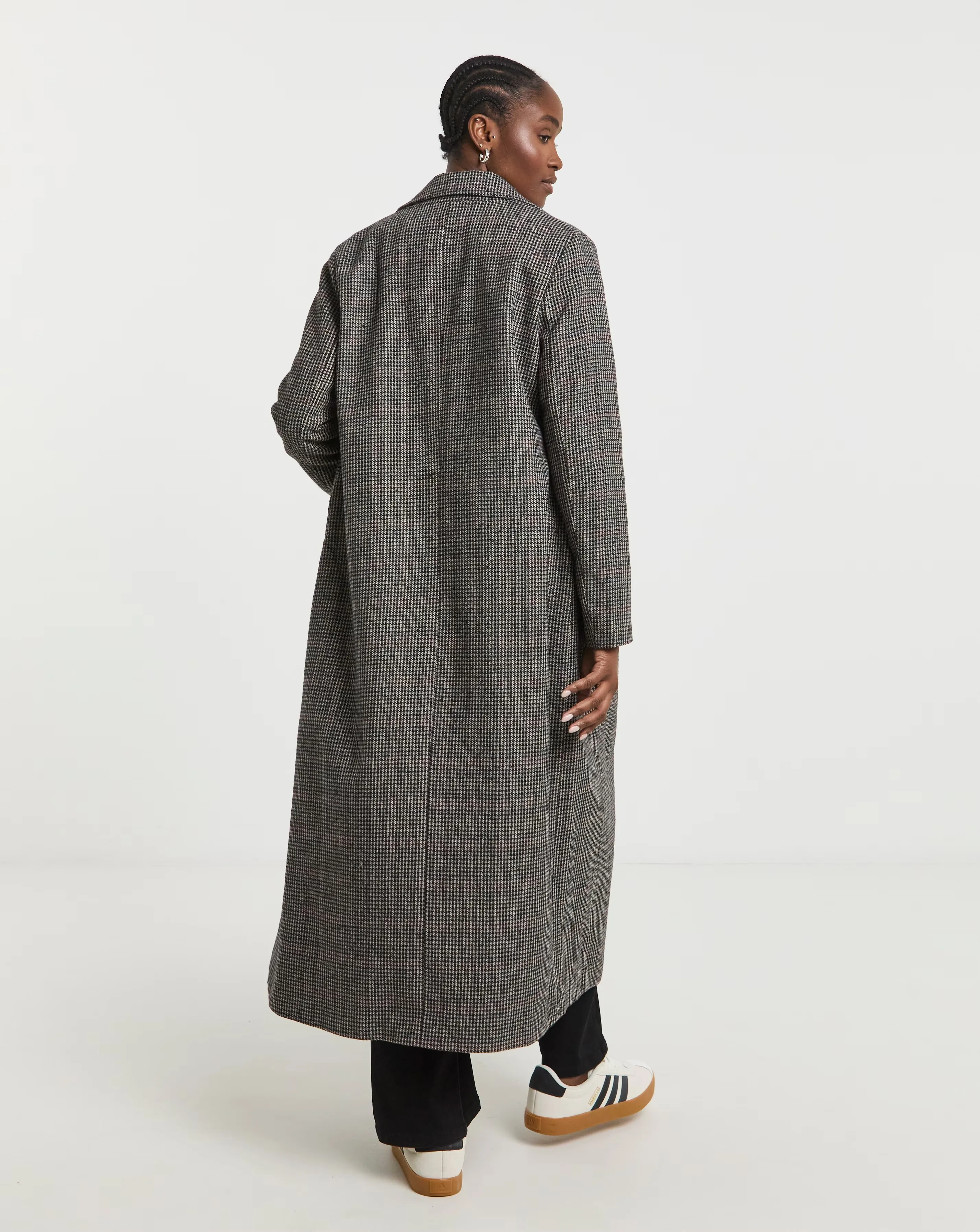 118751-check-slim-maxi-column-coat-1.webp