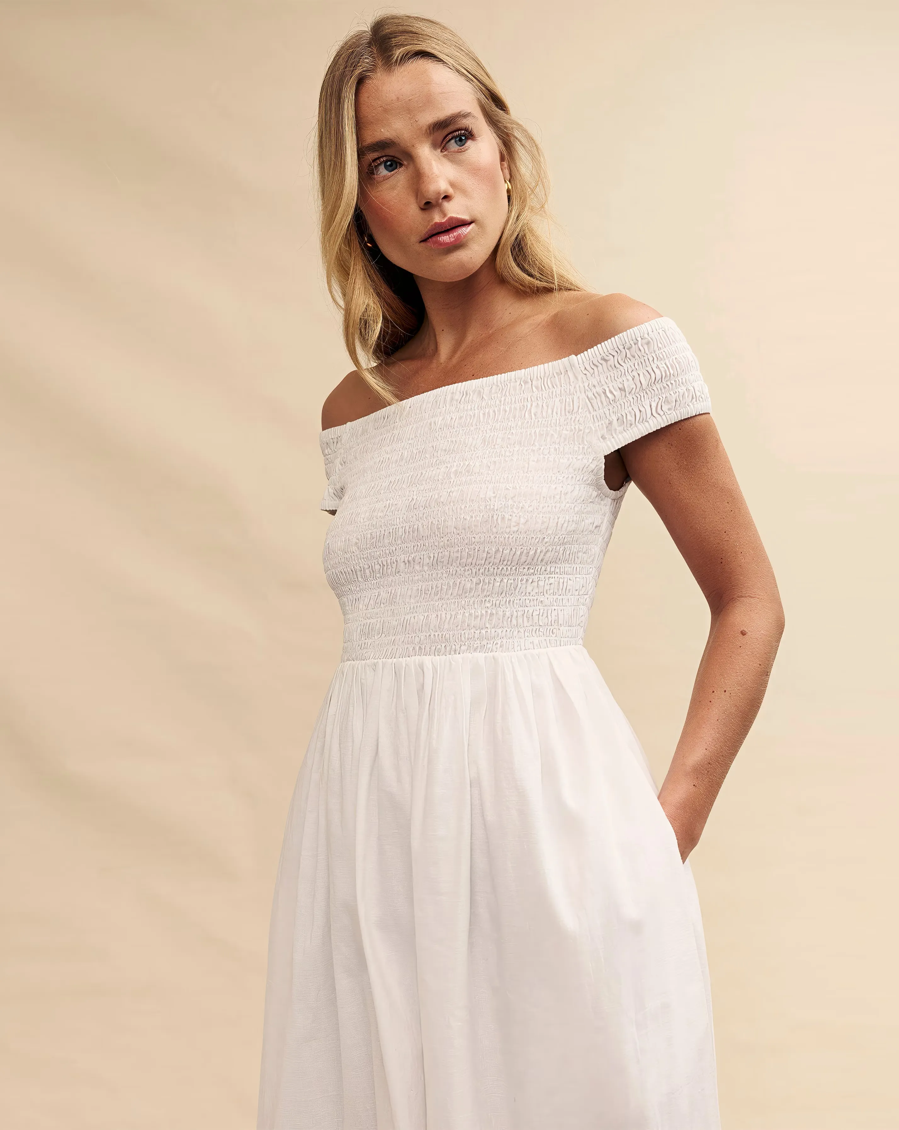 118866-nobody-x27-s-child-amanda-midaxi-dress-plain-1.jpg