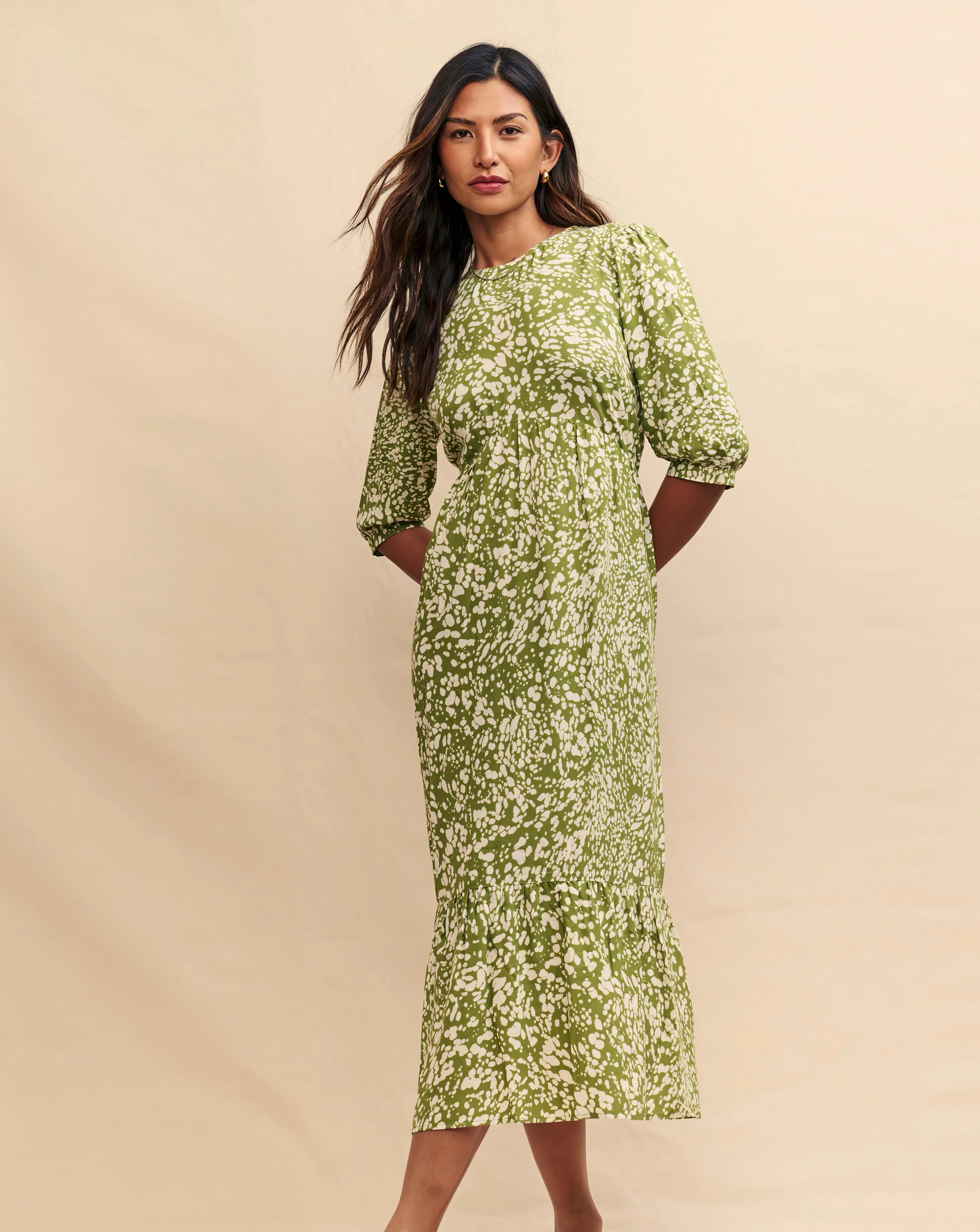 118920-nobody-x27-s-child-rachel-midi-dress-1.webp