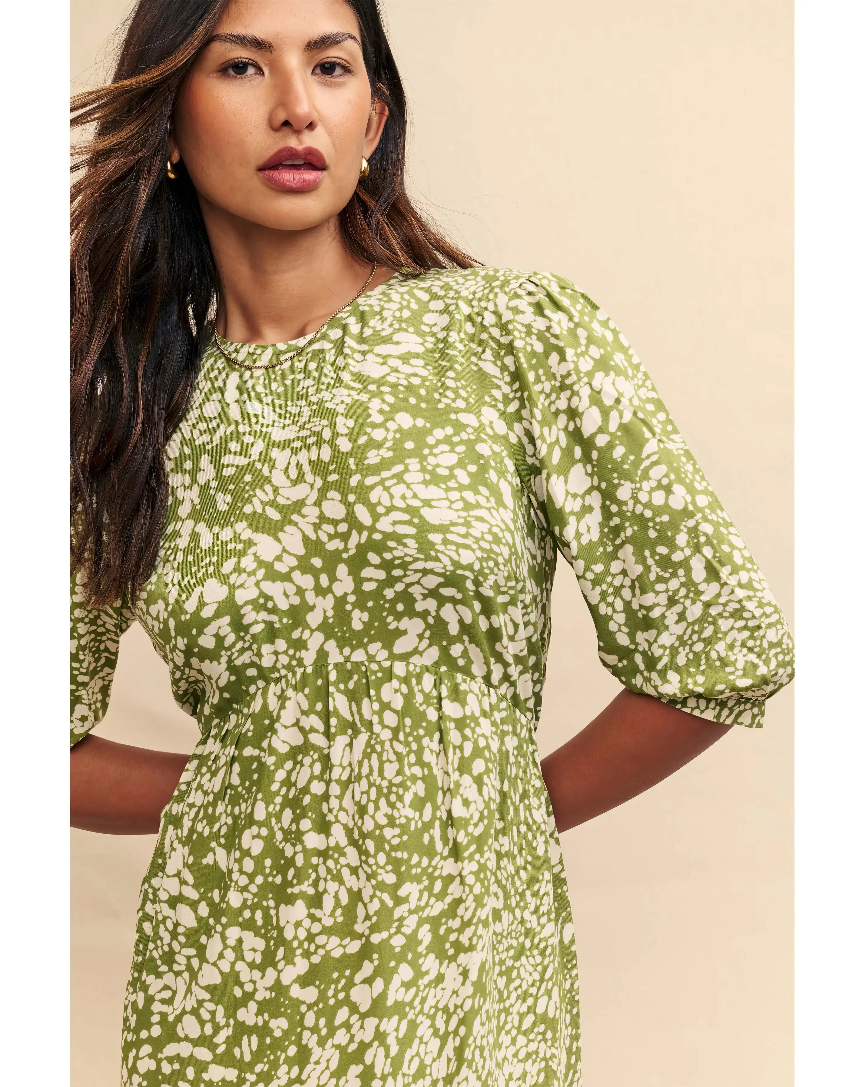 118920-nobody-x27-s-child-rachel-midi-dress-1.webp