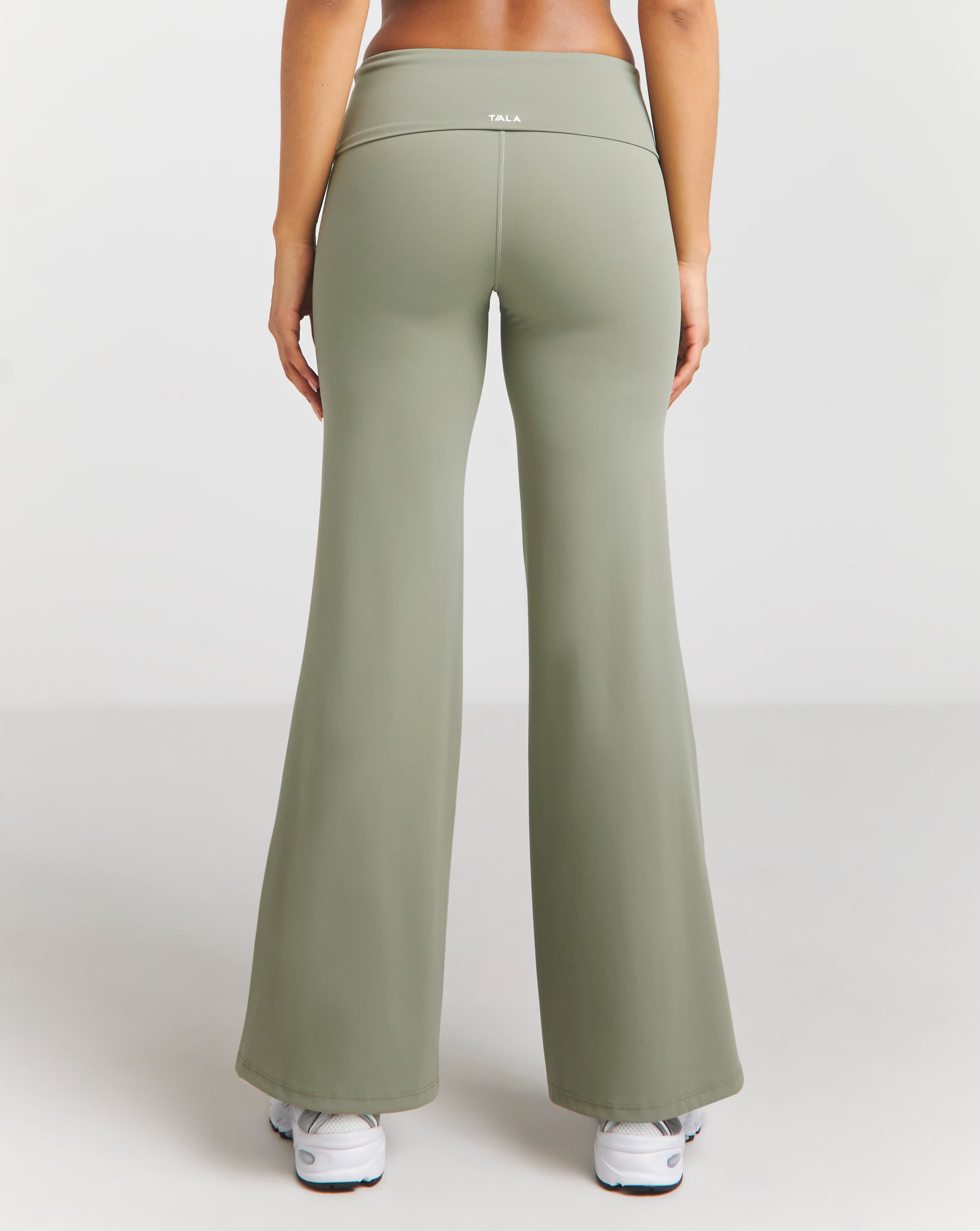 119083-tala-dayflex-multiway-fold-waist-yoga-pant-30-x27-x27–1.jpg