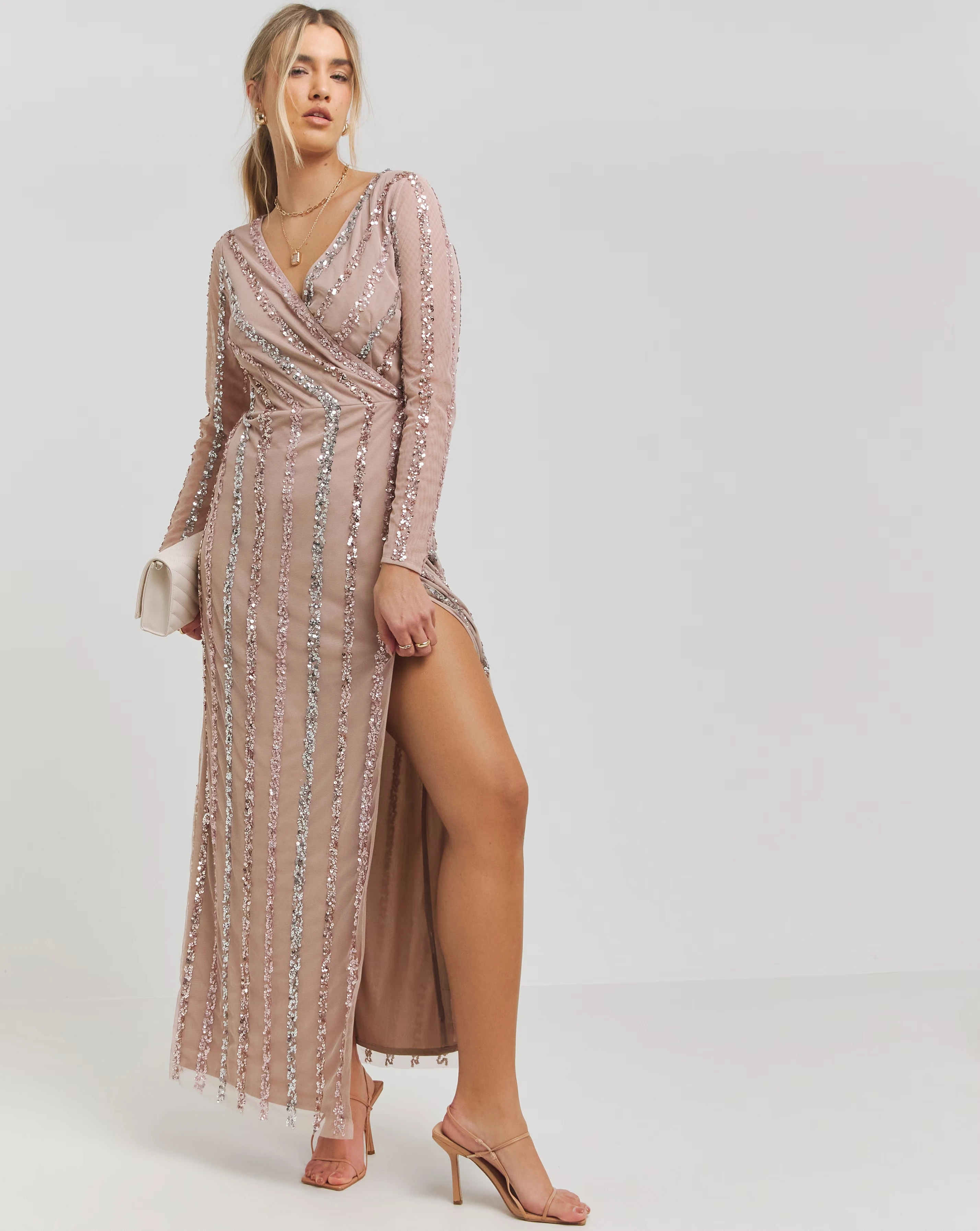 119184-maya-curve-isabella-maxi-dress-1.webp