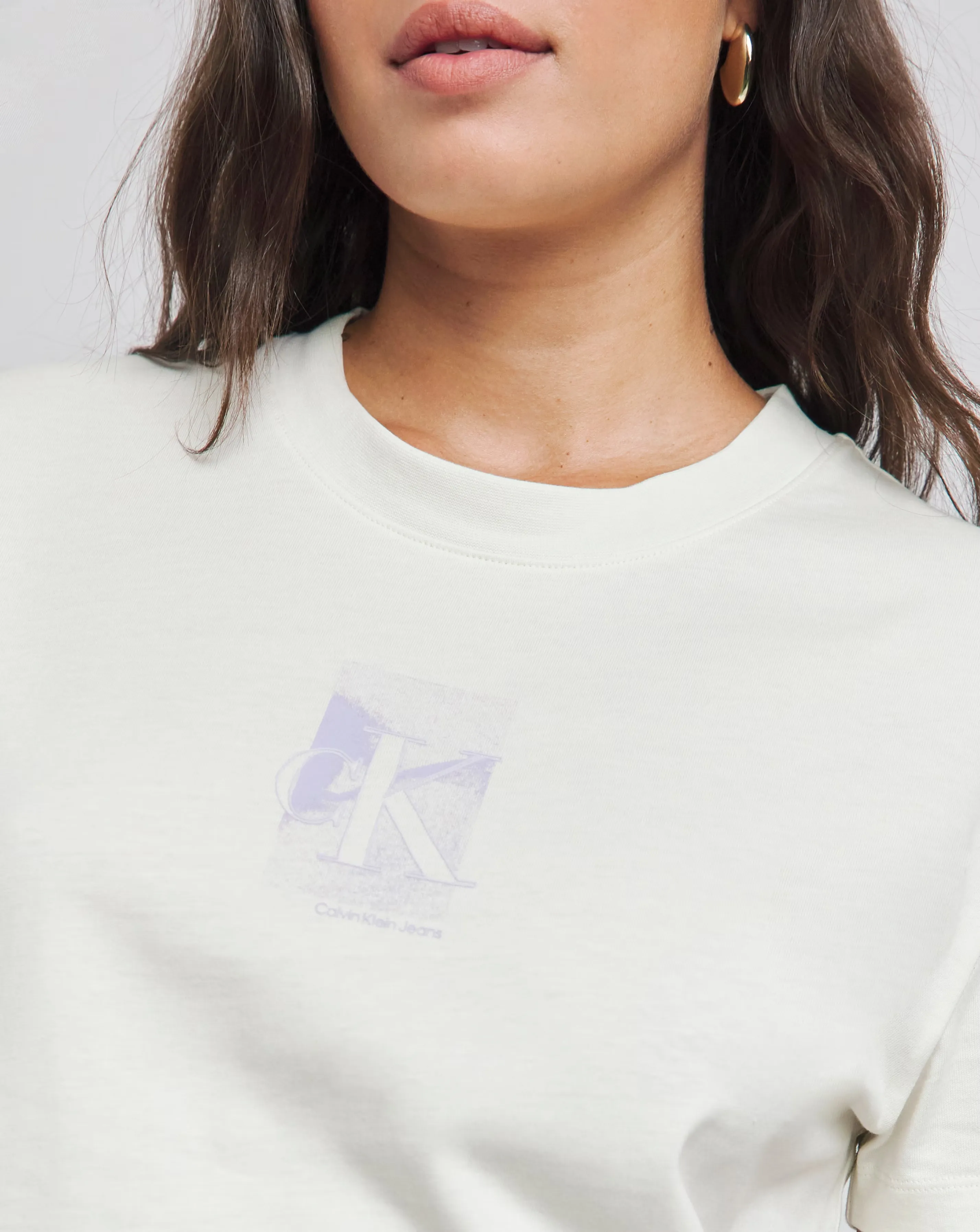 119425-calvin-klein-jeans-plus-diffused-ck-regular-tee-1.webp