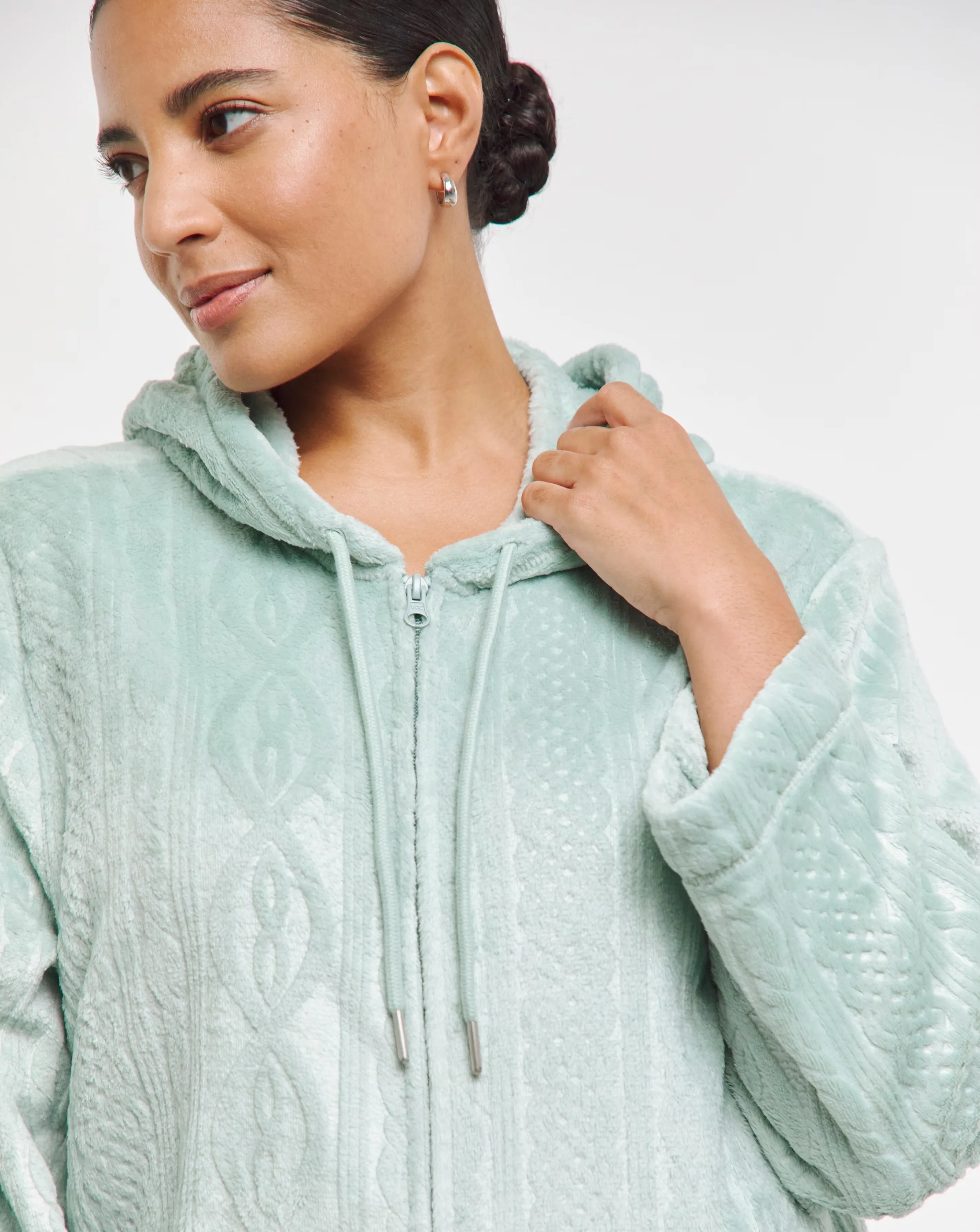 119464-pretty-secrets-zip-through-fleece-dressing-gown-1.jpg