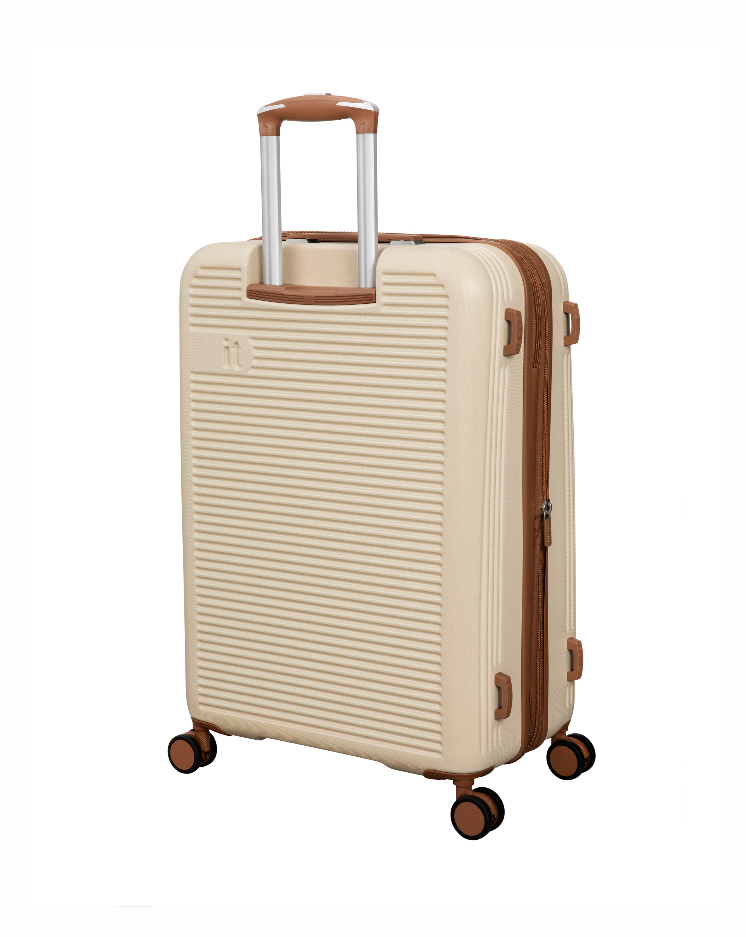 121387-it-luggage-clarify-medium-suitcase-1.jpg