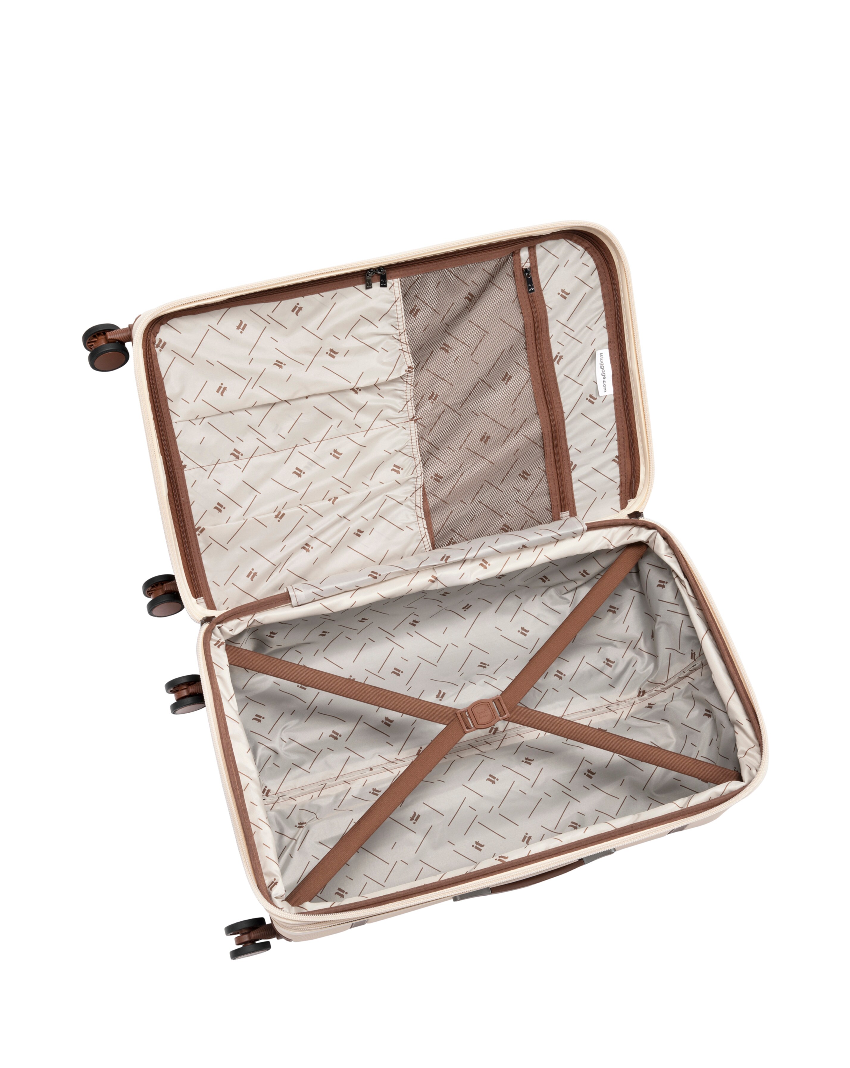121392-it-luggage-extravagant-3pc-suitcase-set-1.jpg