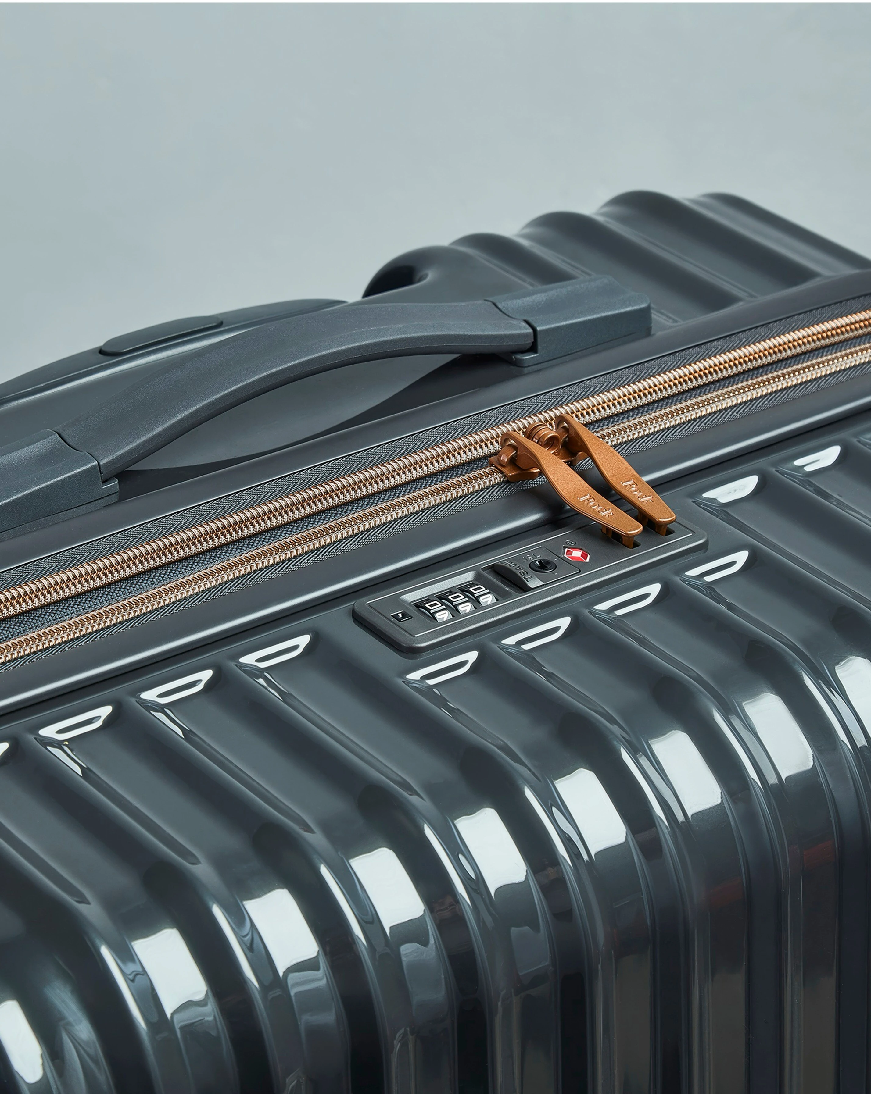 121447-rock-selene-cabin-suitcase-1.jpg