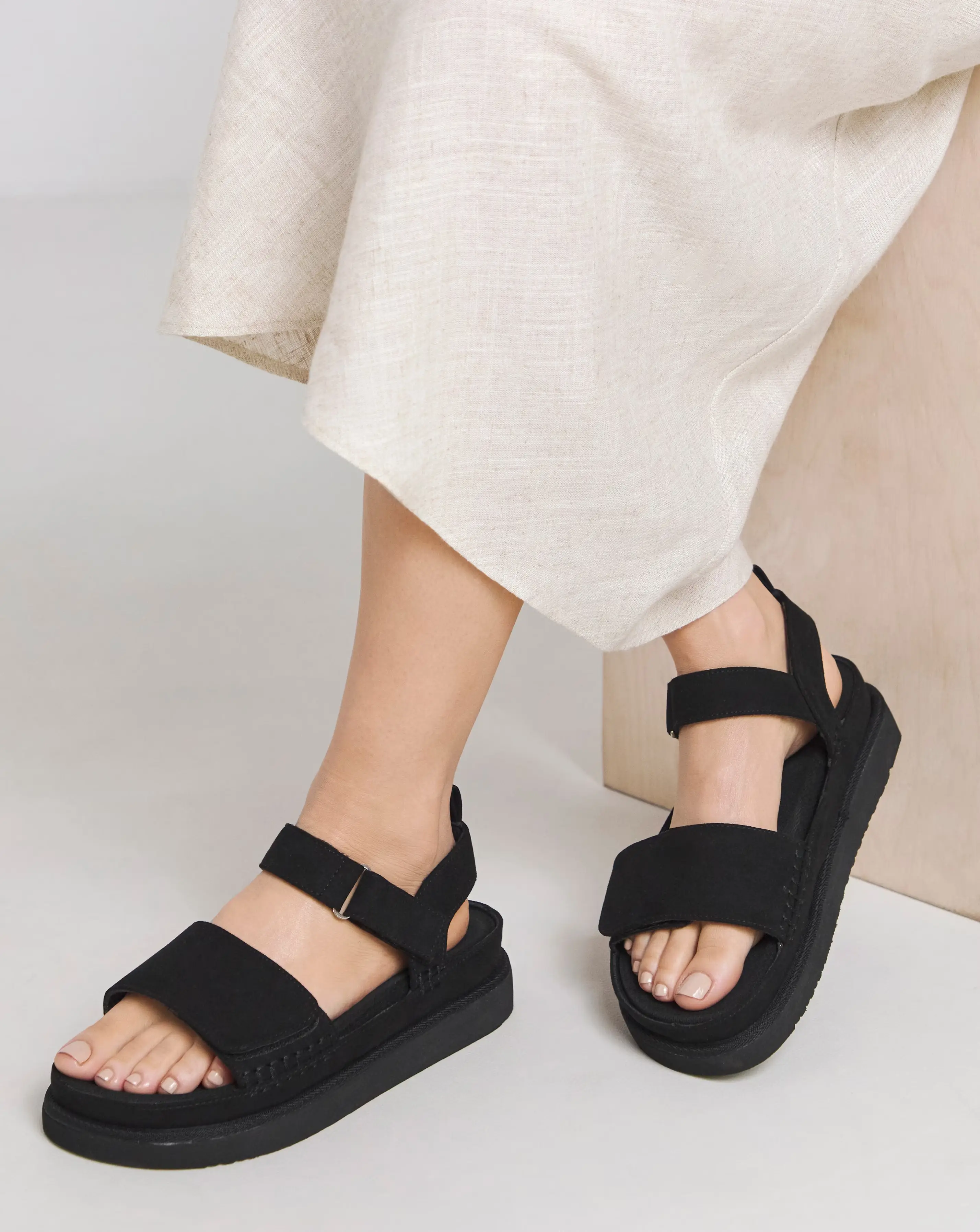 121561-nell-touch-and-close-sandals-standard-d-fit-1.webp