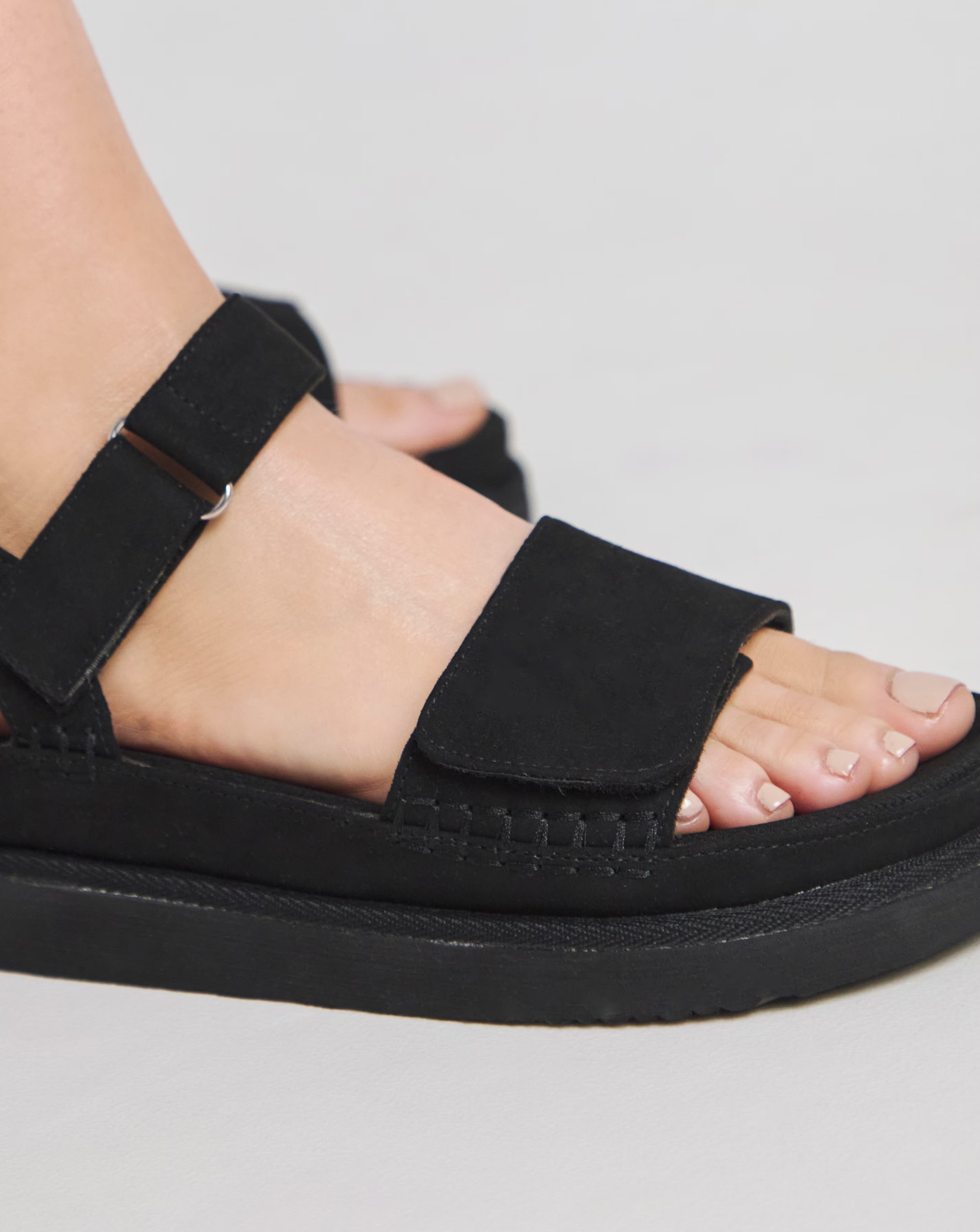 121561-nell-touch-and-close-sandals-standard-d-fit-1.webp