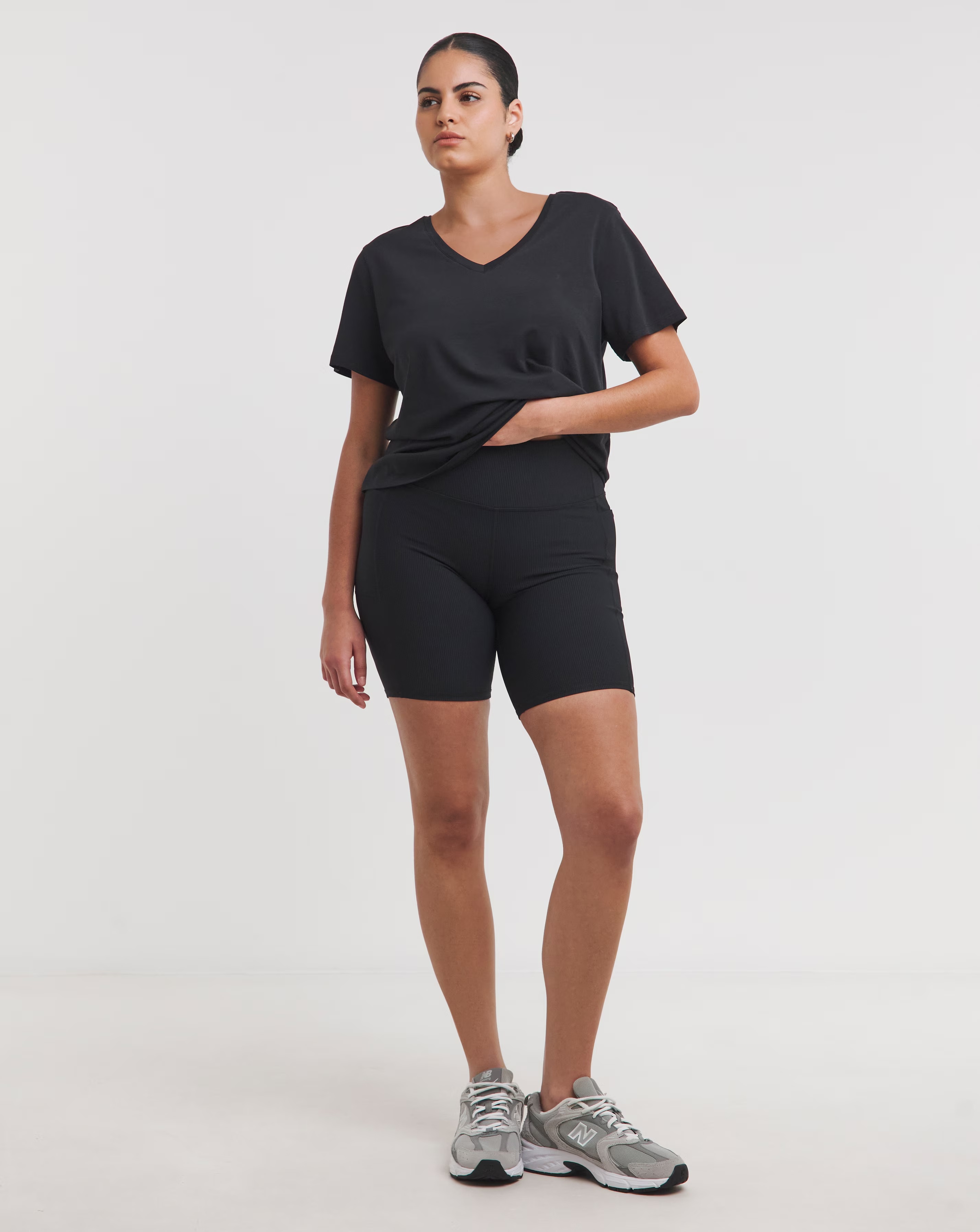 Skechers Pima V-Neck T-Shirt