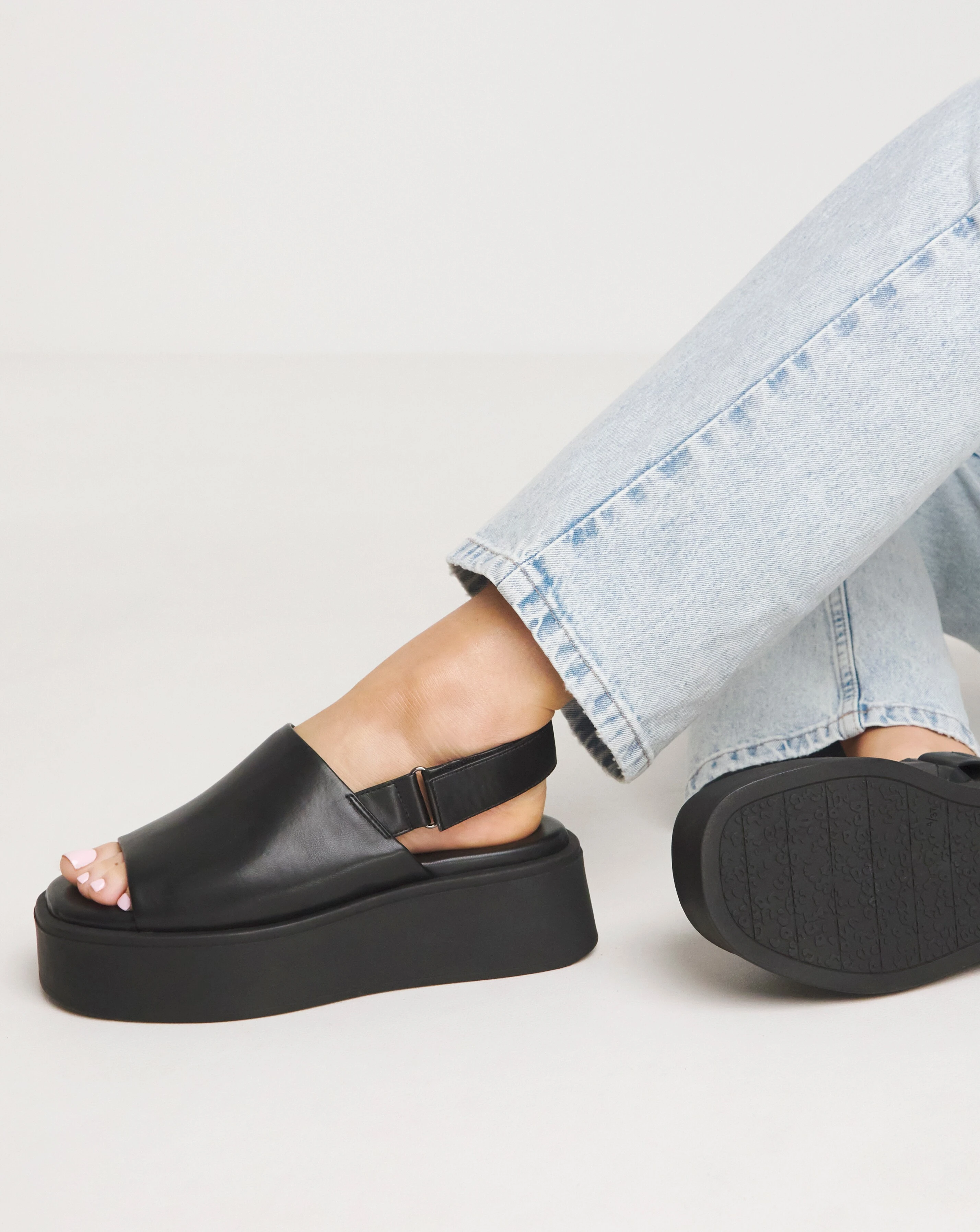 Maddie Slingback Flatform Sandals Wide E Fit Simply Comfort 1 121915-maddie-slingback-flatform-sandals-wide-e-fit-simply-comfort-1.webp