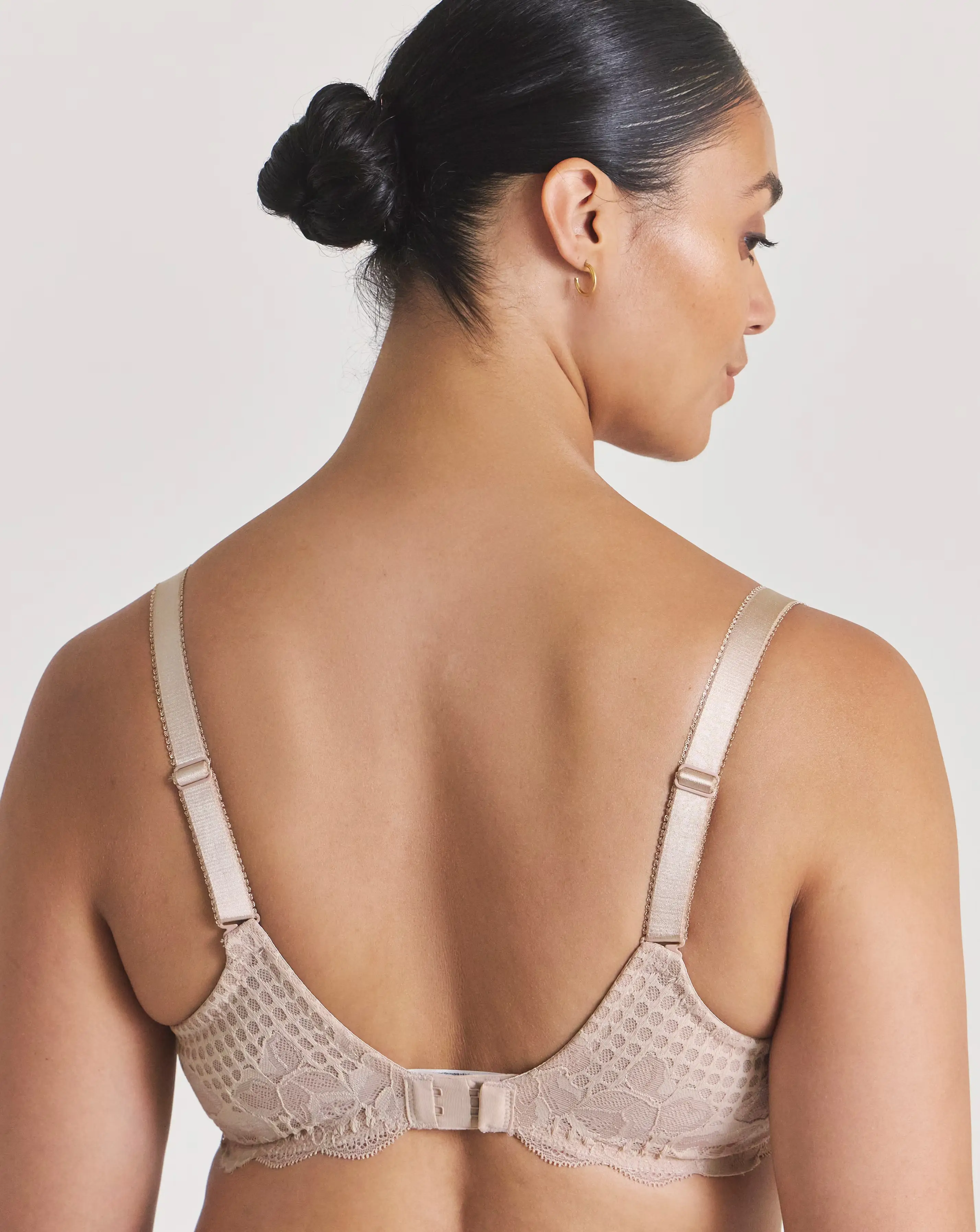 122831-fantasie-reflect-full-cup-wired-bra-beige-1.webp