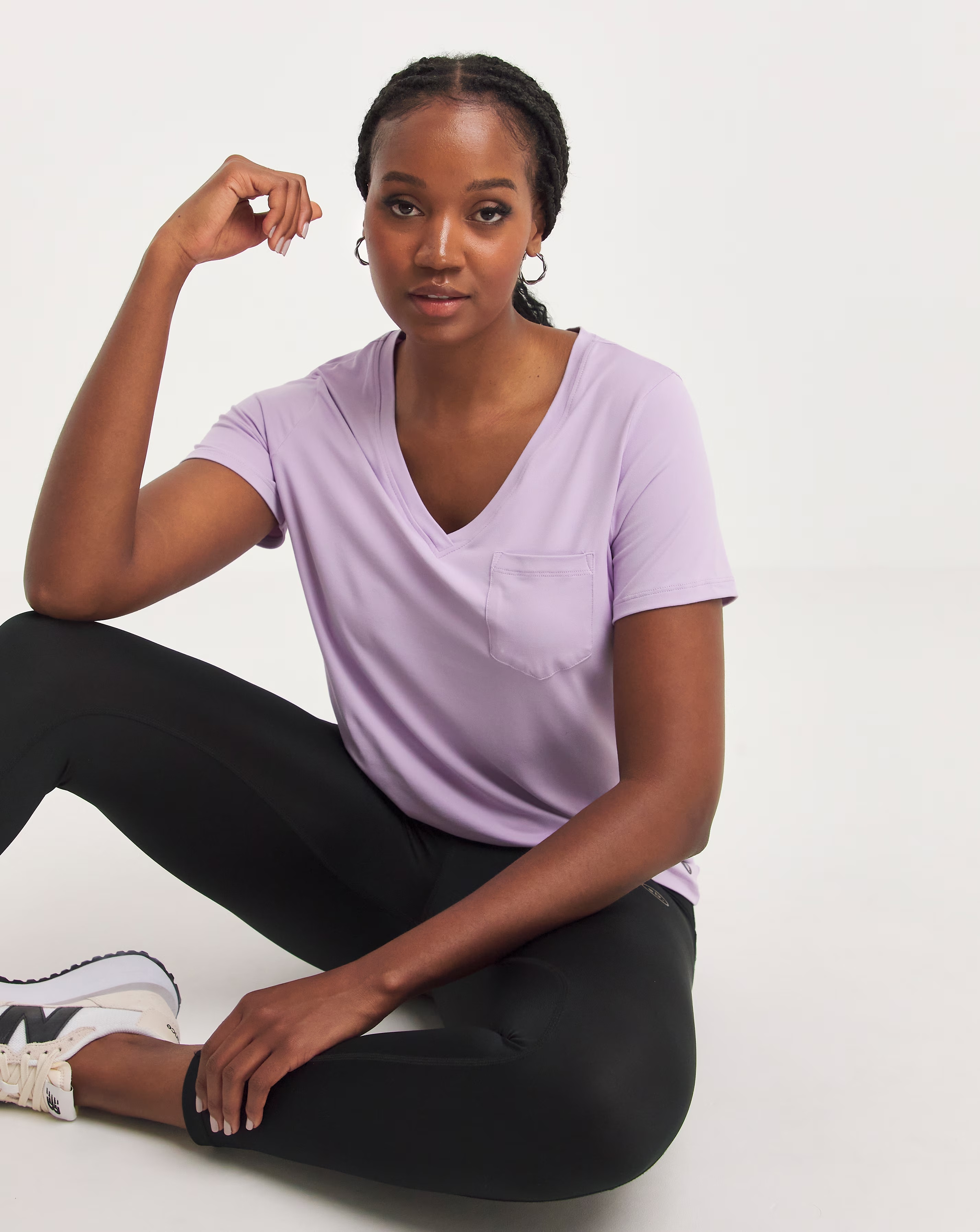 123231-skechers-godri-serene-v-neck-t-shirt-1.jpg