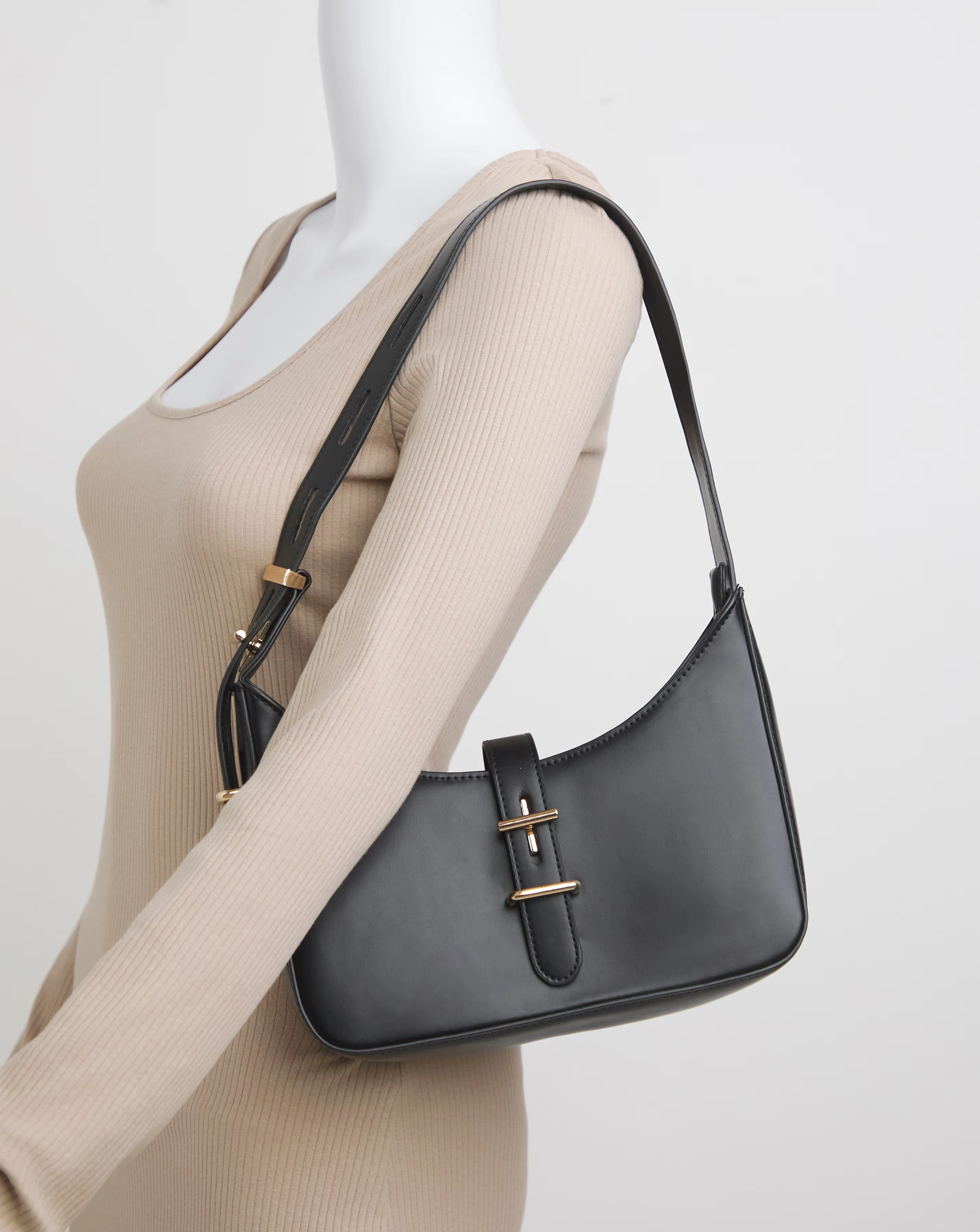 123321-buckle-detail-shoulder-bag-1.jpg