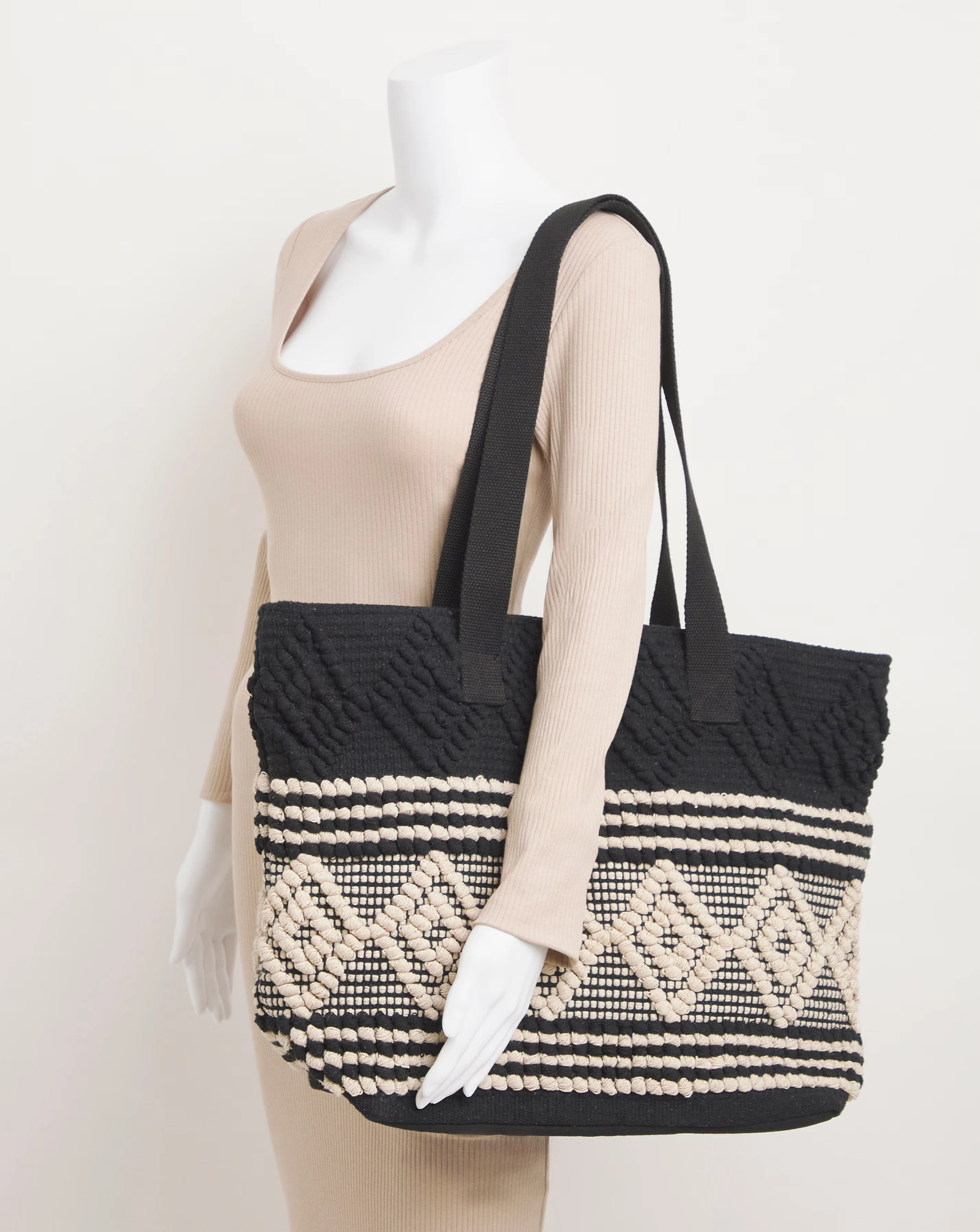 123323-jacquard-pattern-beach-tote-bag-1.jpg