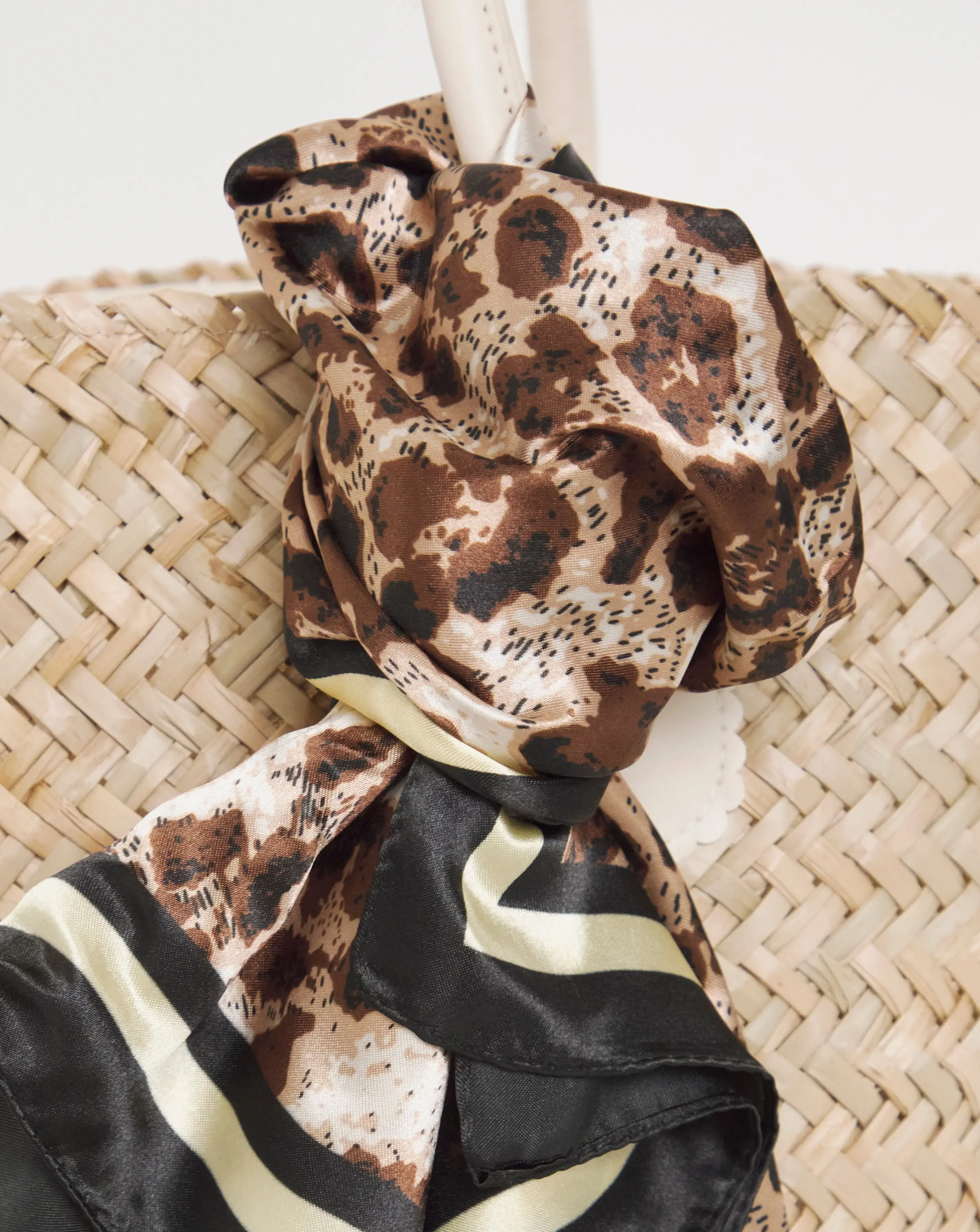 123378-raffia-basket-bag-1.jpg